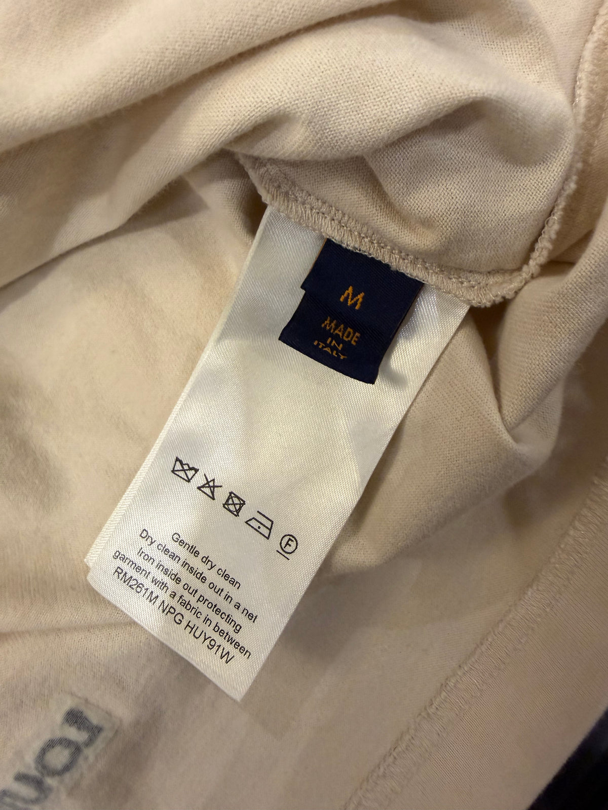 Louis Vuitton Tonal Embossed
Logo Tee - White