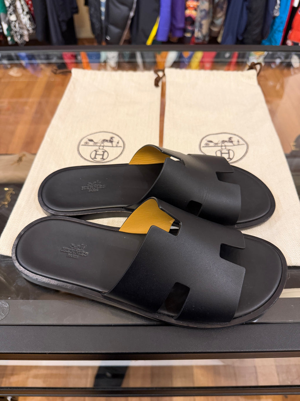 Hermès Izmir Sandal - Black