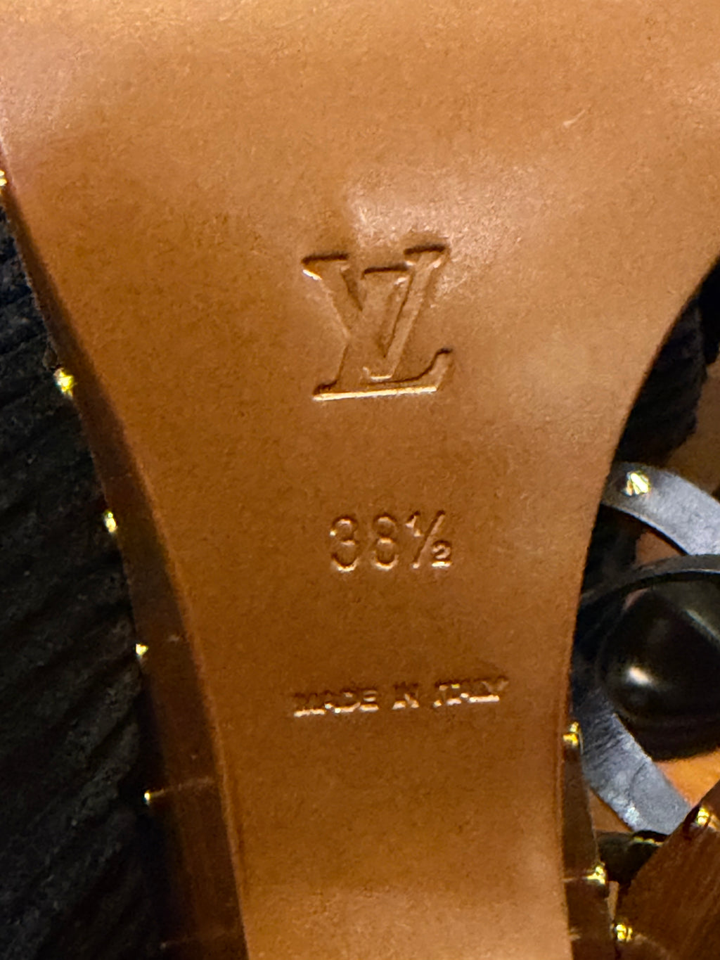 Louis Vuitton Wood Calfskin Vedette Heels - Black