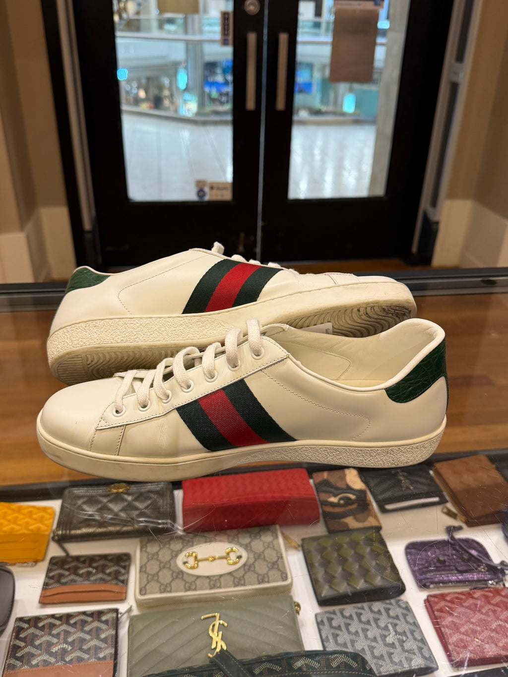 Gucci Ace Low Sneaker -
White