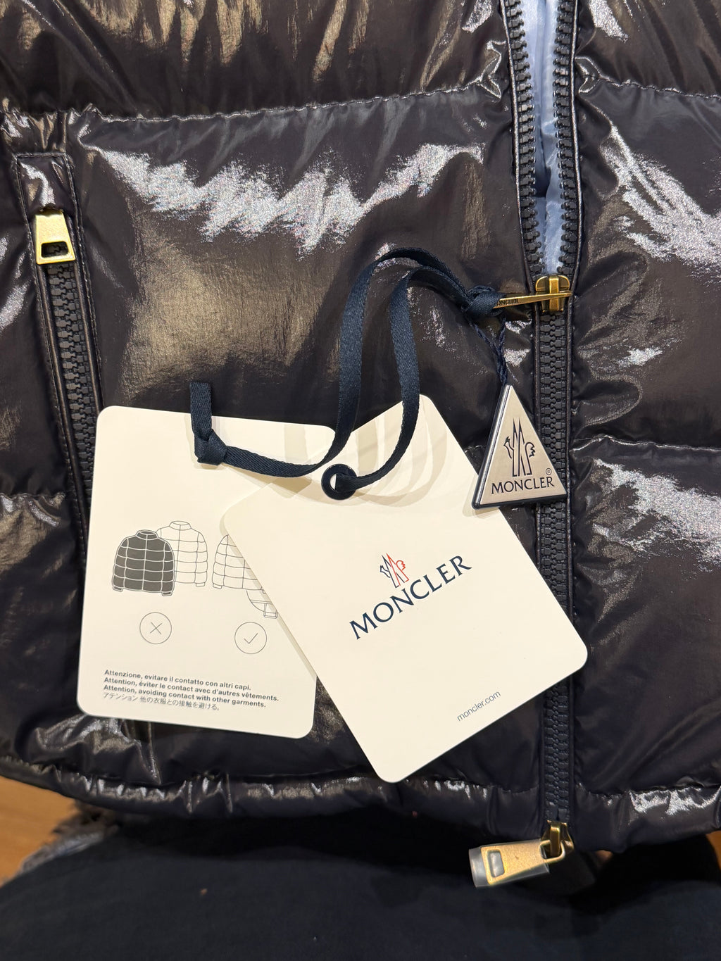 Moncler Niveole Guibbotto Short Down Puffer Jacket - Navy