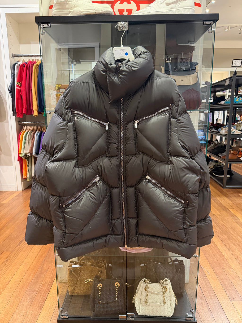 Rick Owens Jumbo Down IES
Coat - Grey