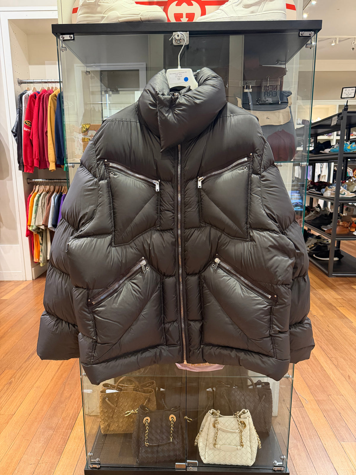 Rick Owens Jumbo Down IES
Coat - Grey