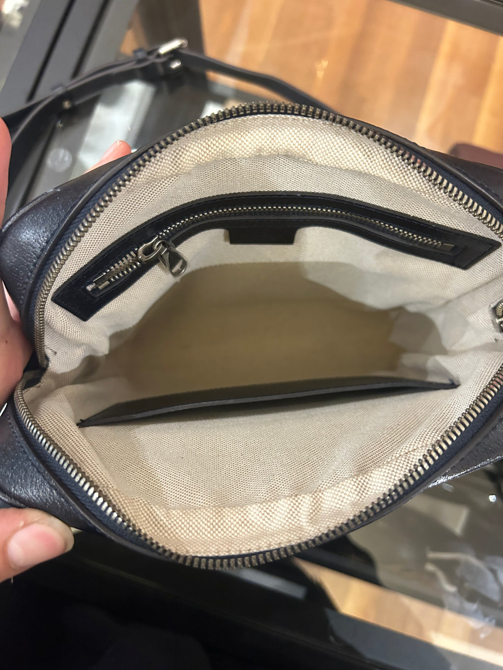 Gucci Ophedia GG Supreme Small Messenger Bag