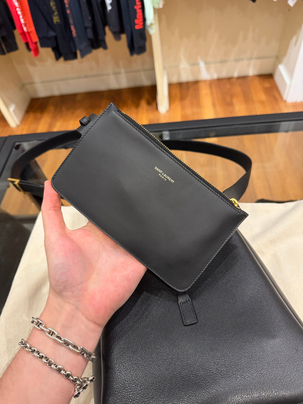Saint Laurent LE 5 À 7 Leather Hobo Bag - Black