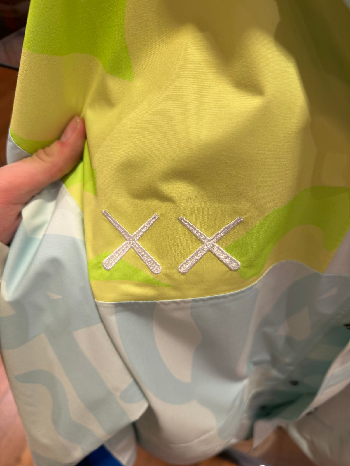 Kaws x The North Face Retro 1986 Mountain Jacket - Ice Blue