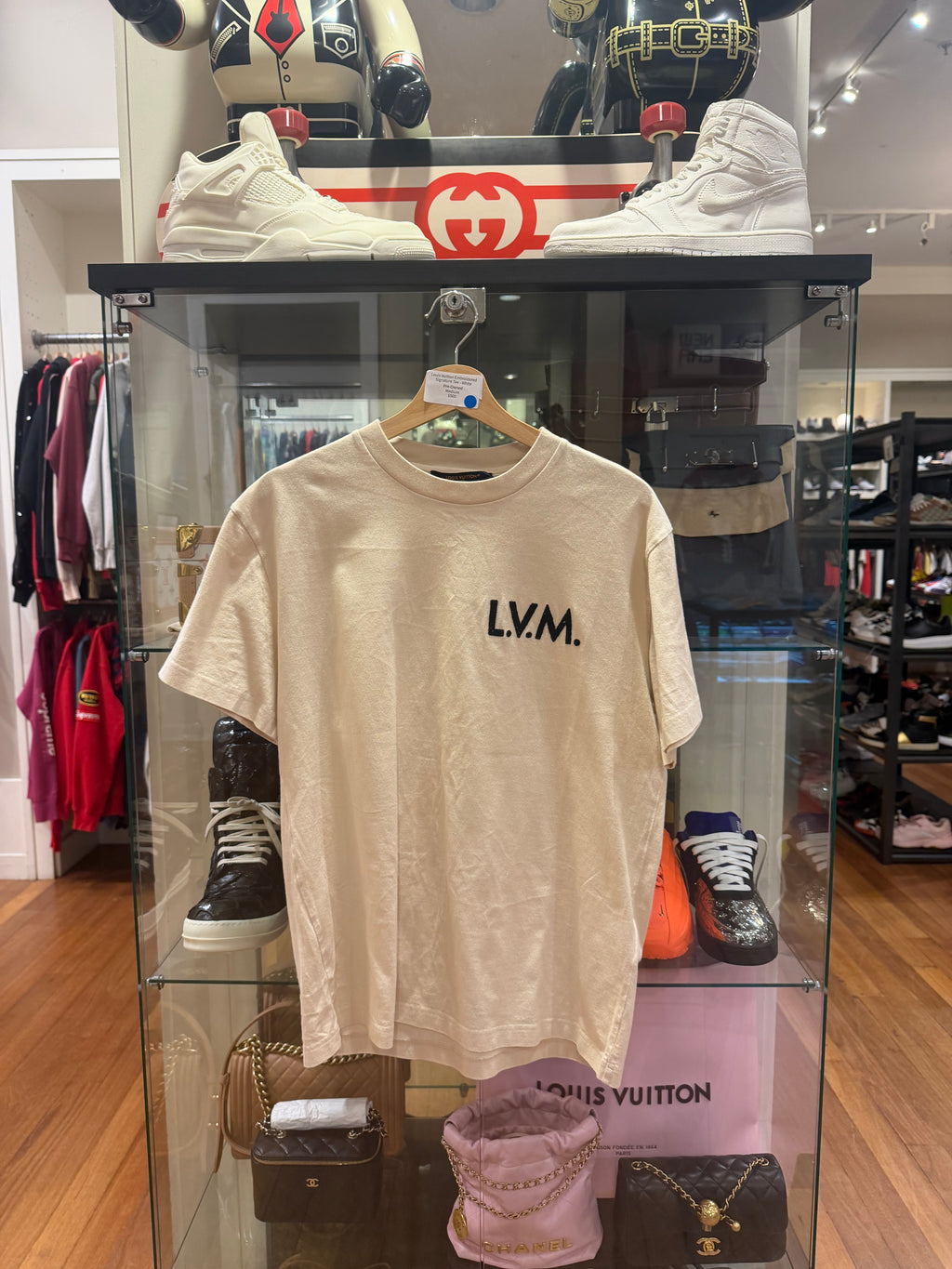 Louis Vuitton Embroidered
Signature Tee - White