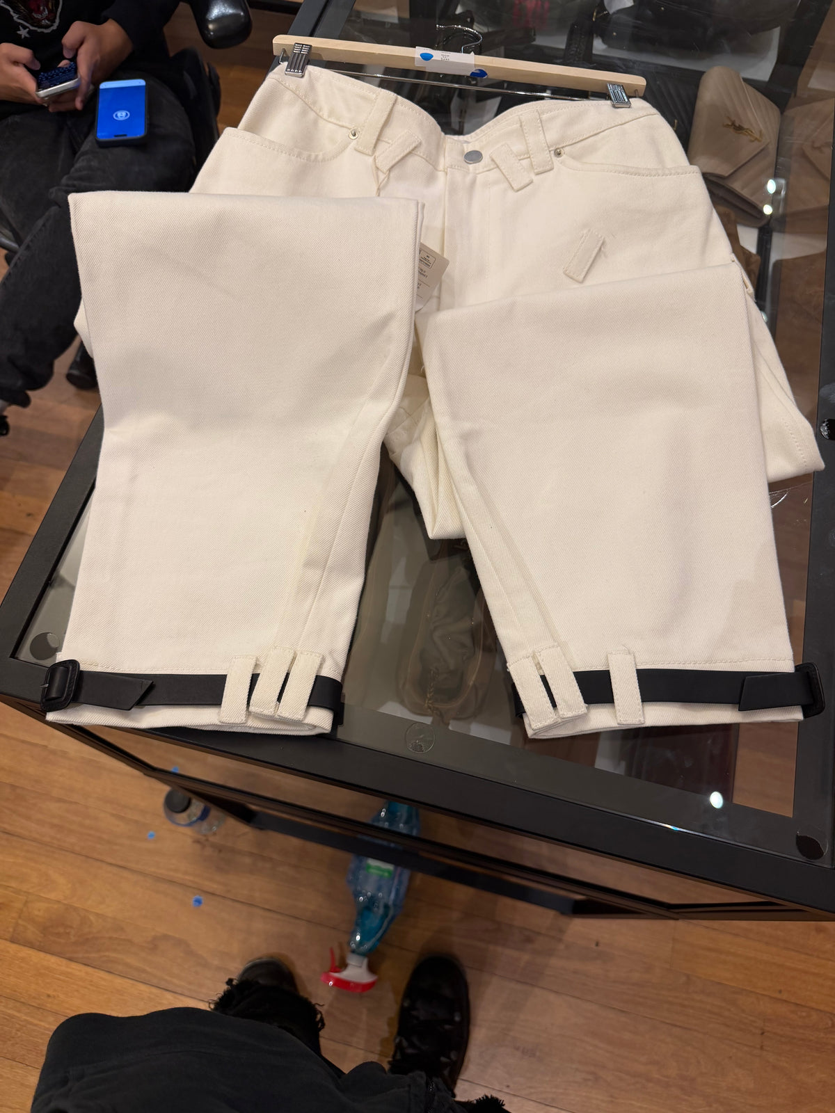 Pihakapi Belt Denim Jeans - White