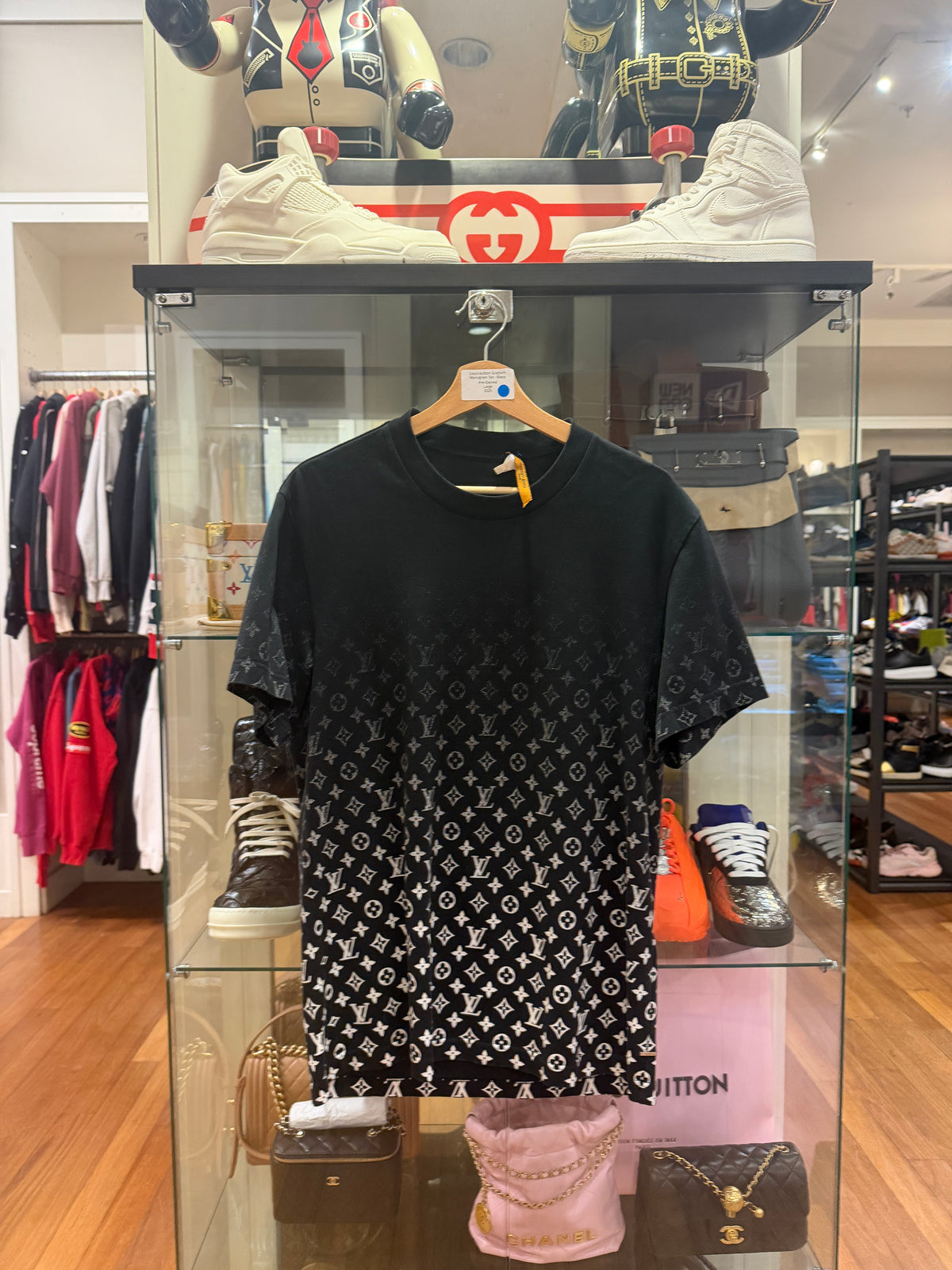 Louis Vuitton Gradient
Monogram Tee - Black