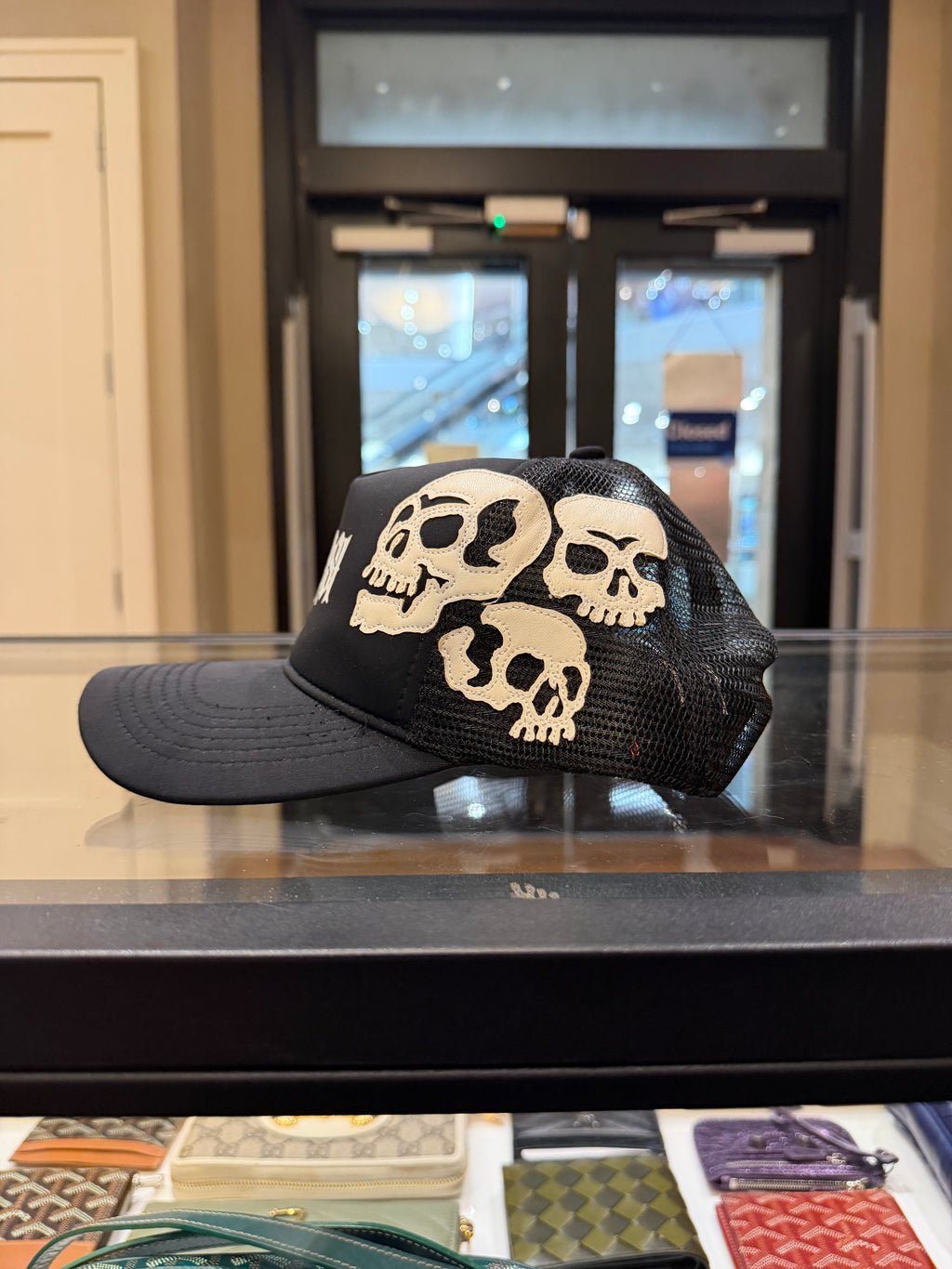 Bossi Skull Trucker Hat - Black/White