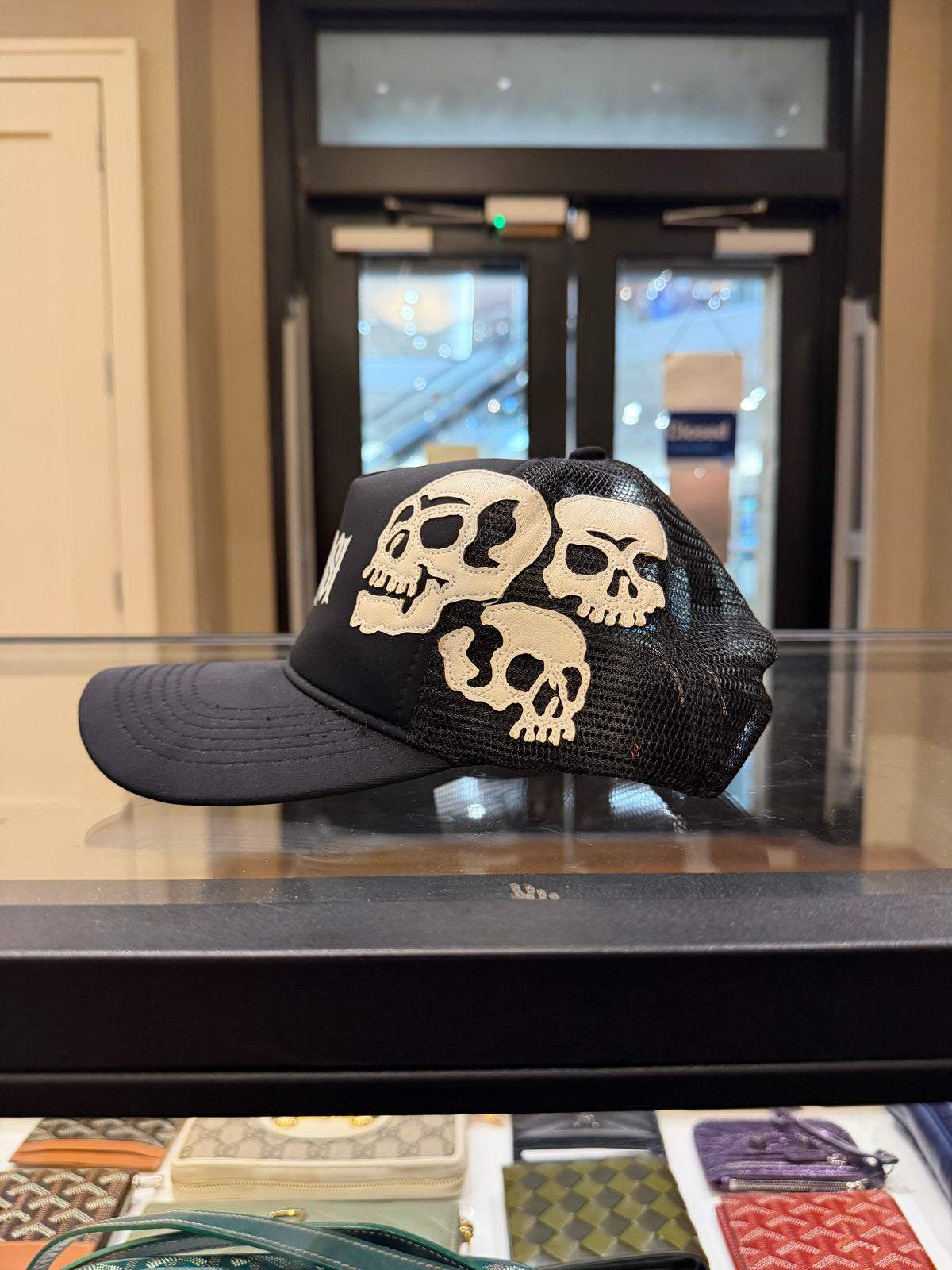 Bossi Skull Trucker Hat - Black/White