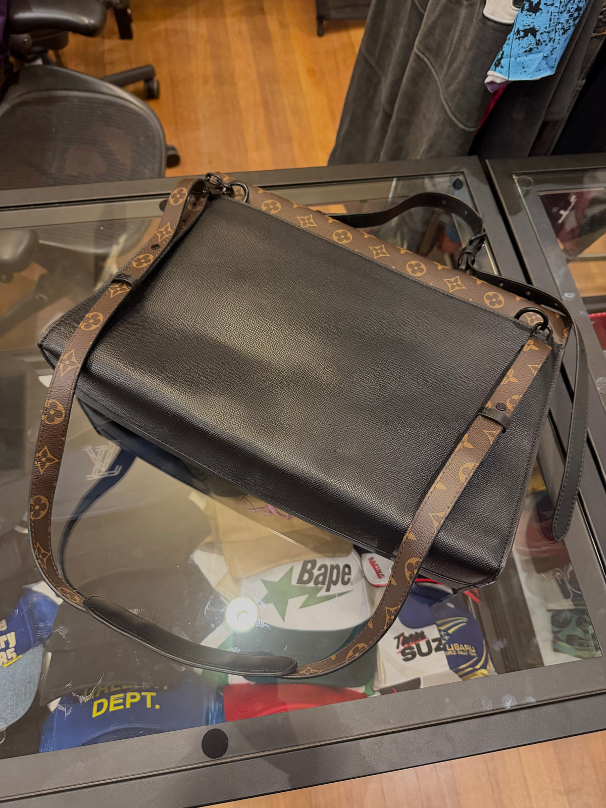 Louis Vuitton Monogram and Taiga Leather Robusto Briefcase
