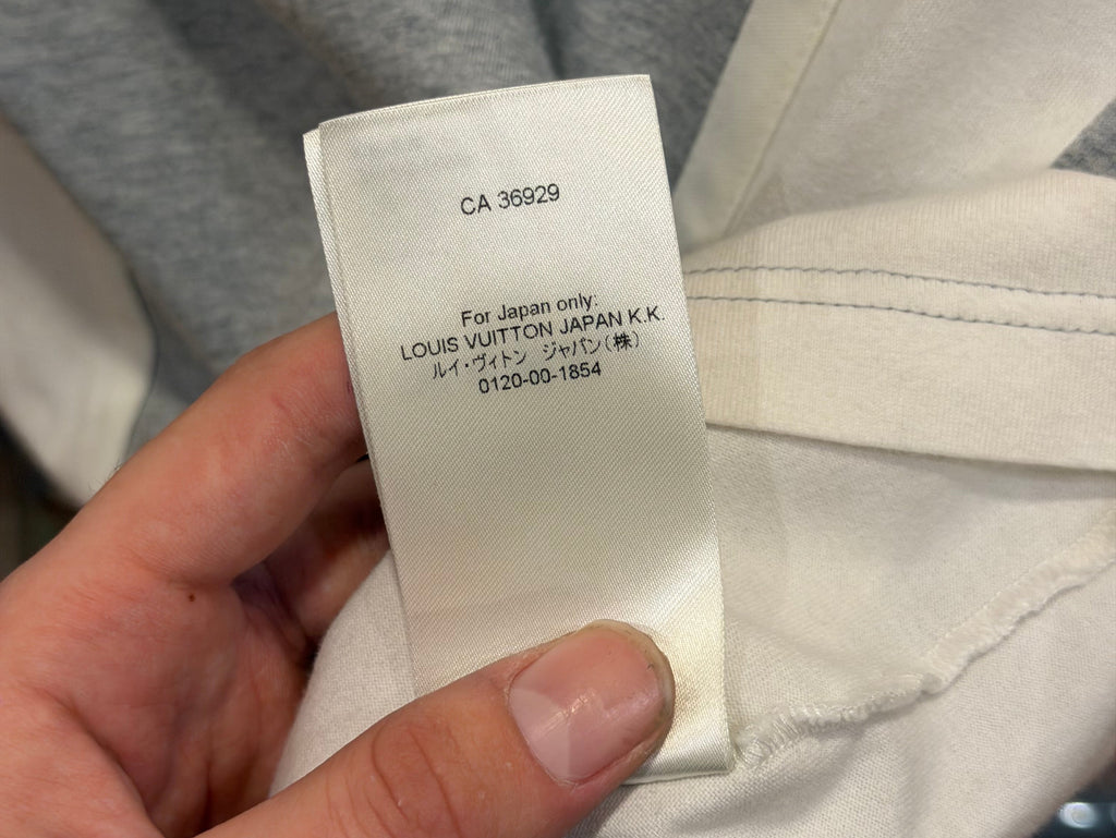 Louis Vuitton Signature LS - Grey/Red/White