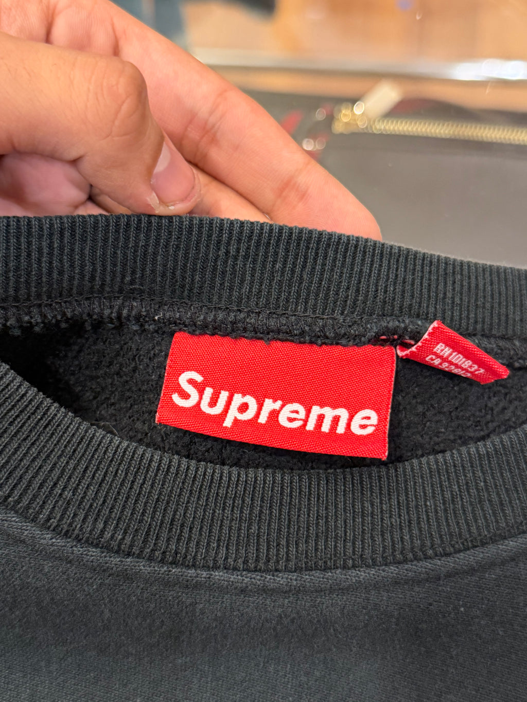 Supreme AW01 Superman
Crewneck - Black