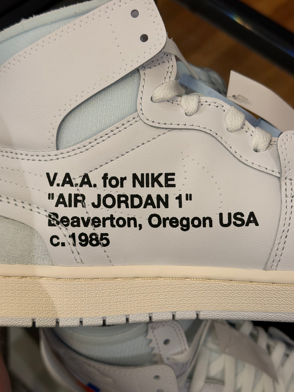 Nike x Off White Jordan 1