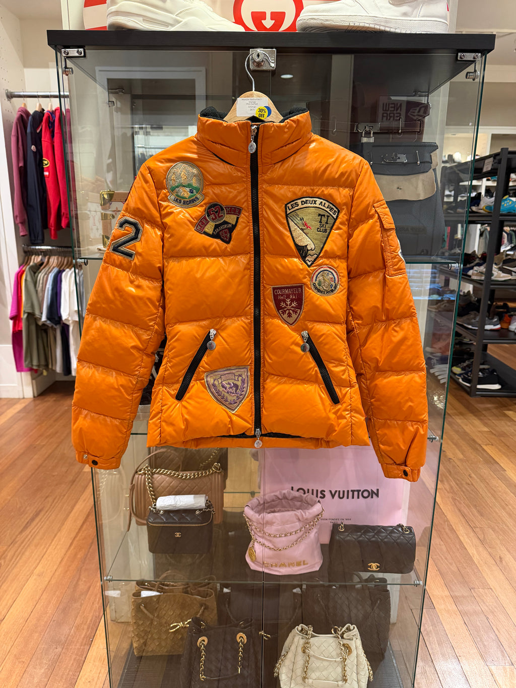 Moncler Badia Patch -
Orange