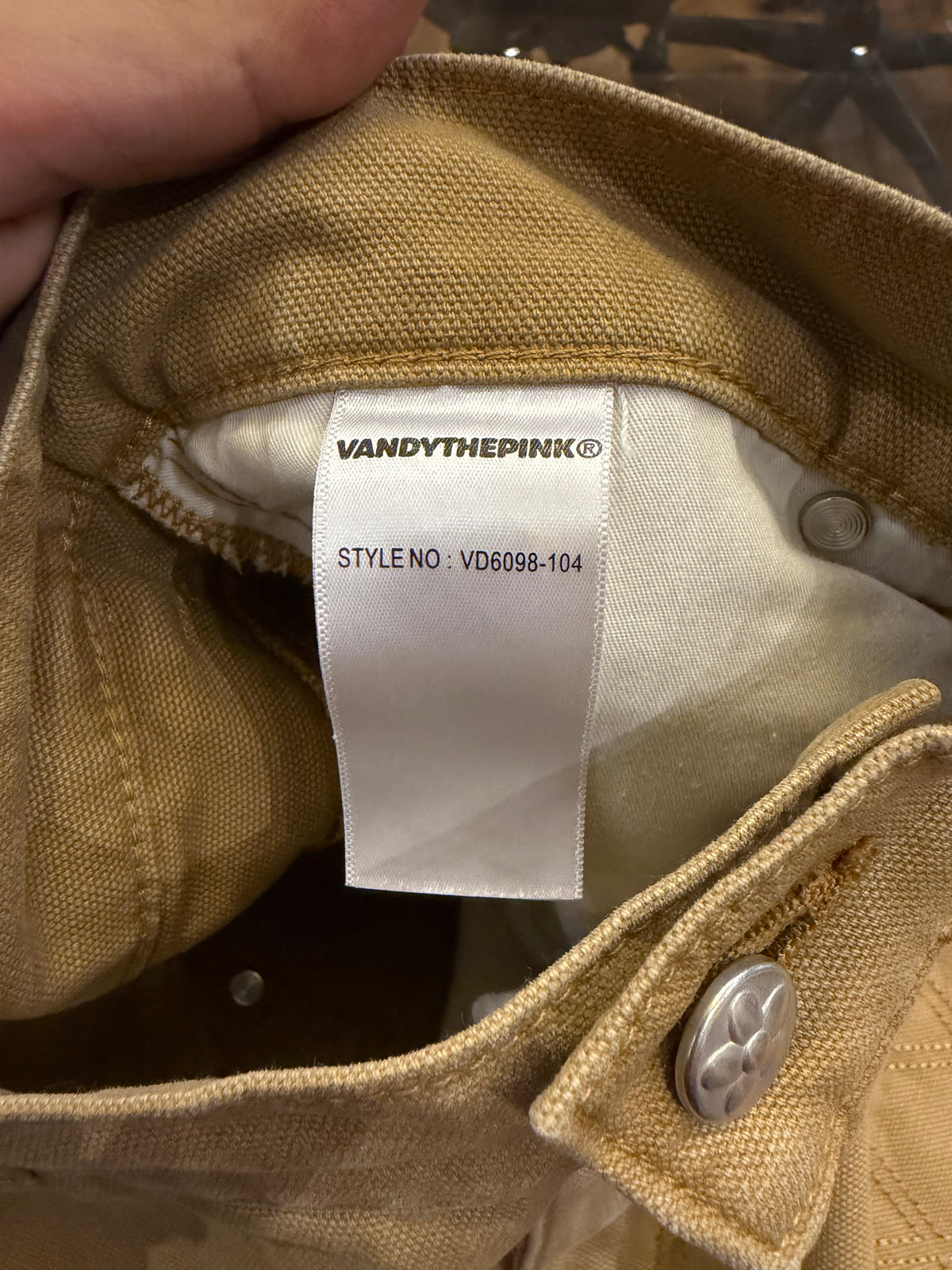 VANDYTHEPINK X ASICS
Patched Canvas Shorts -
Khaki