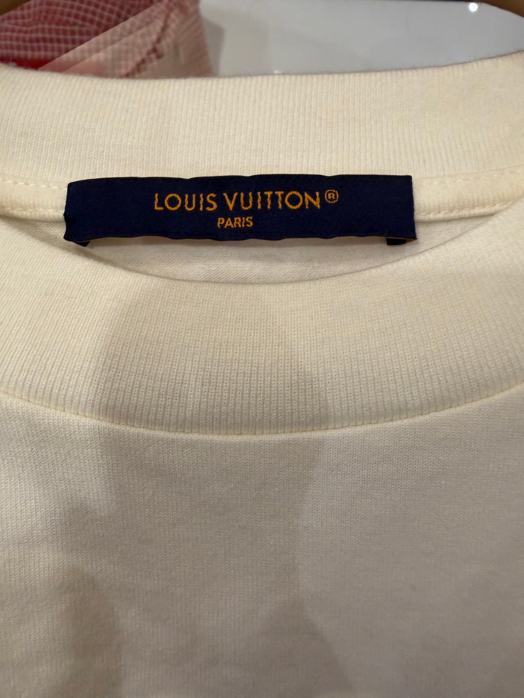 Louis Vuitton Tonal Embossed
Logo Tee - White