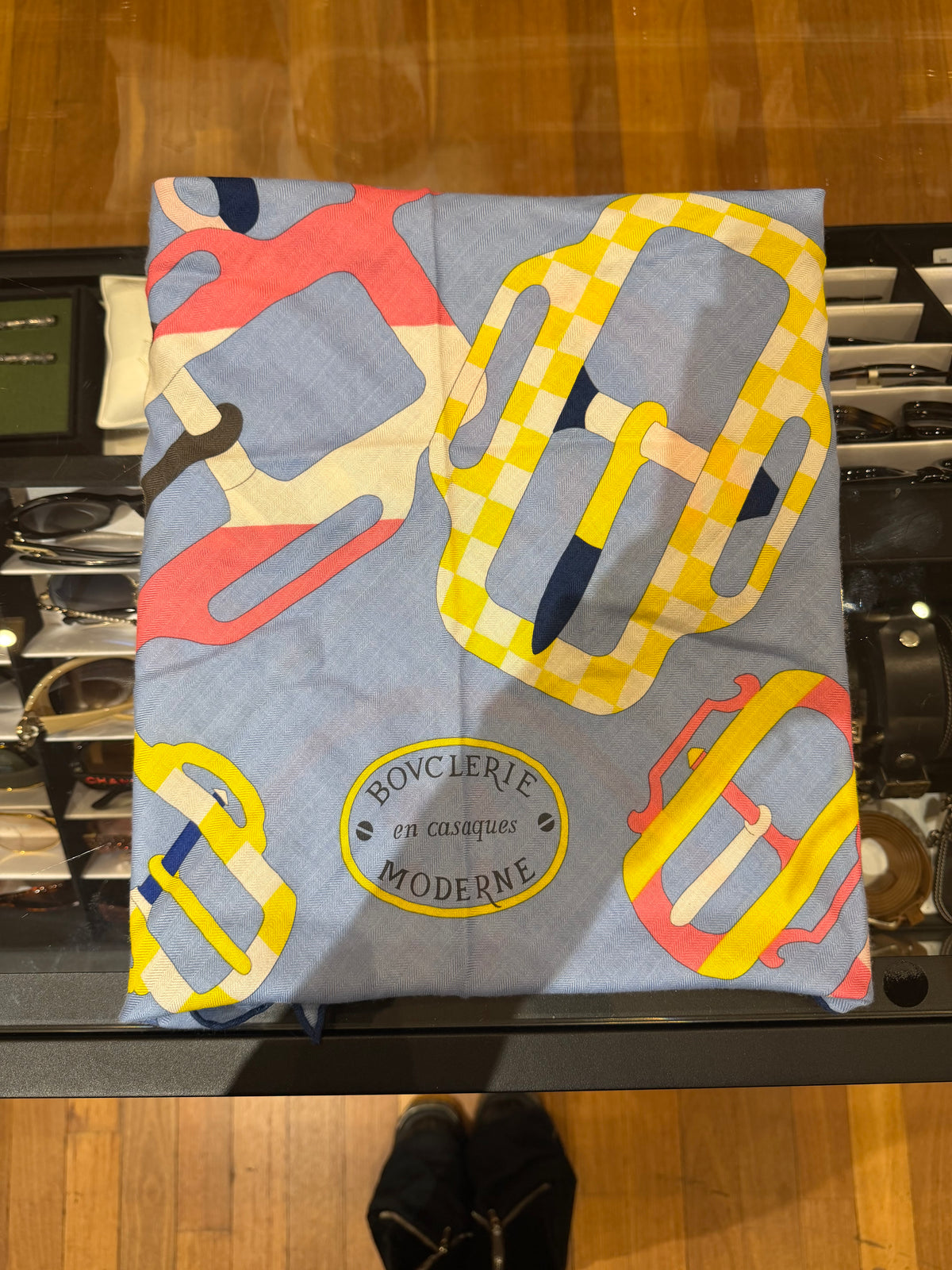 Hermes Bouclerie Moderne en Casaques triangle