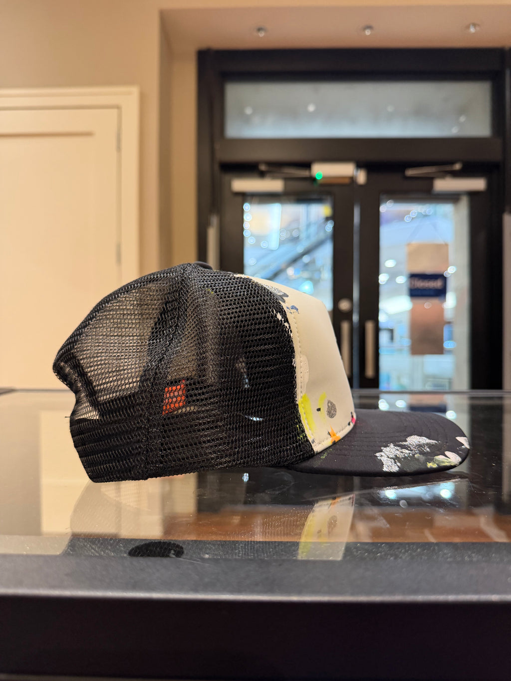 Bossi Painted Trucker Hat - White/Black