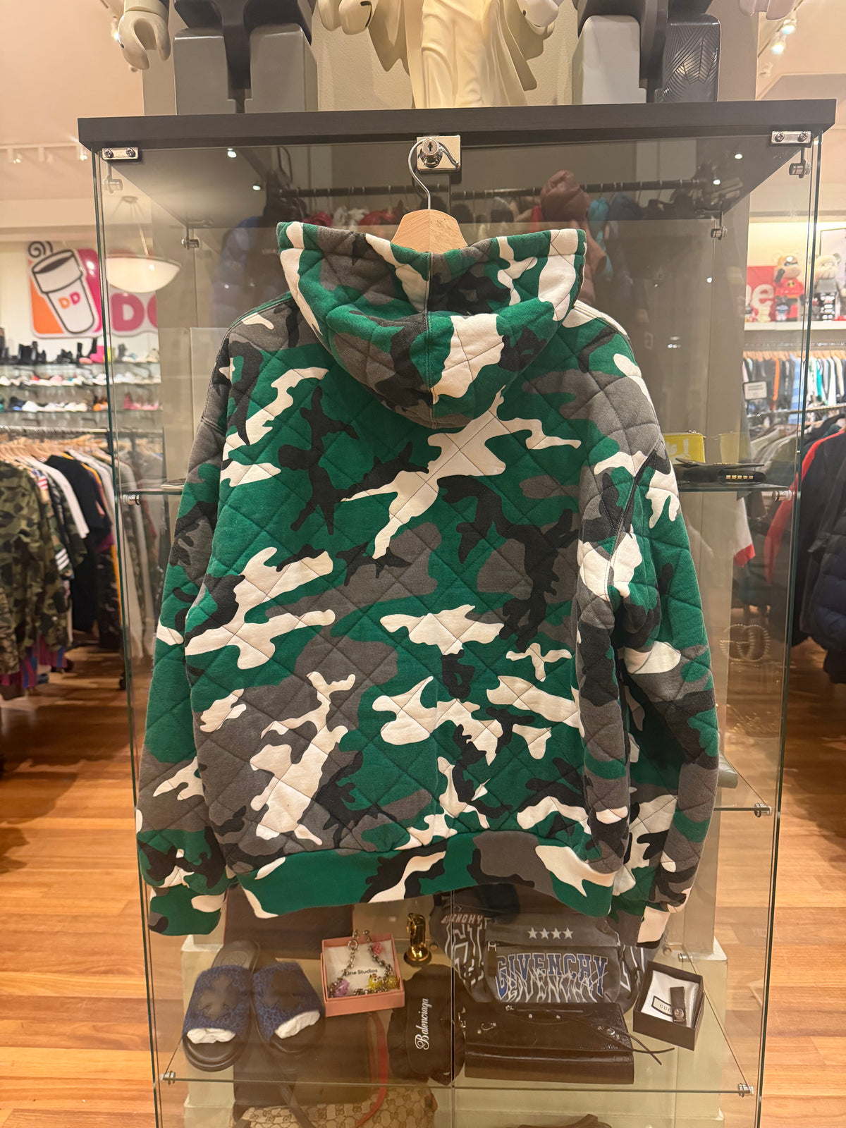 Supreme Quilted Zip Up
Hooded Jacket - Green Camo