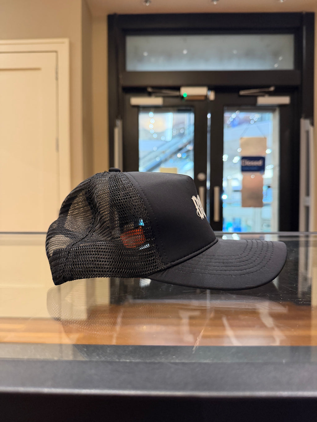 Bossi Skull Trucker Hat - Black/White