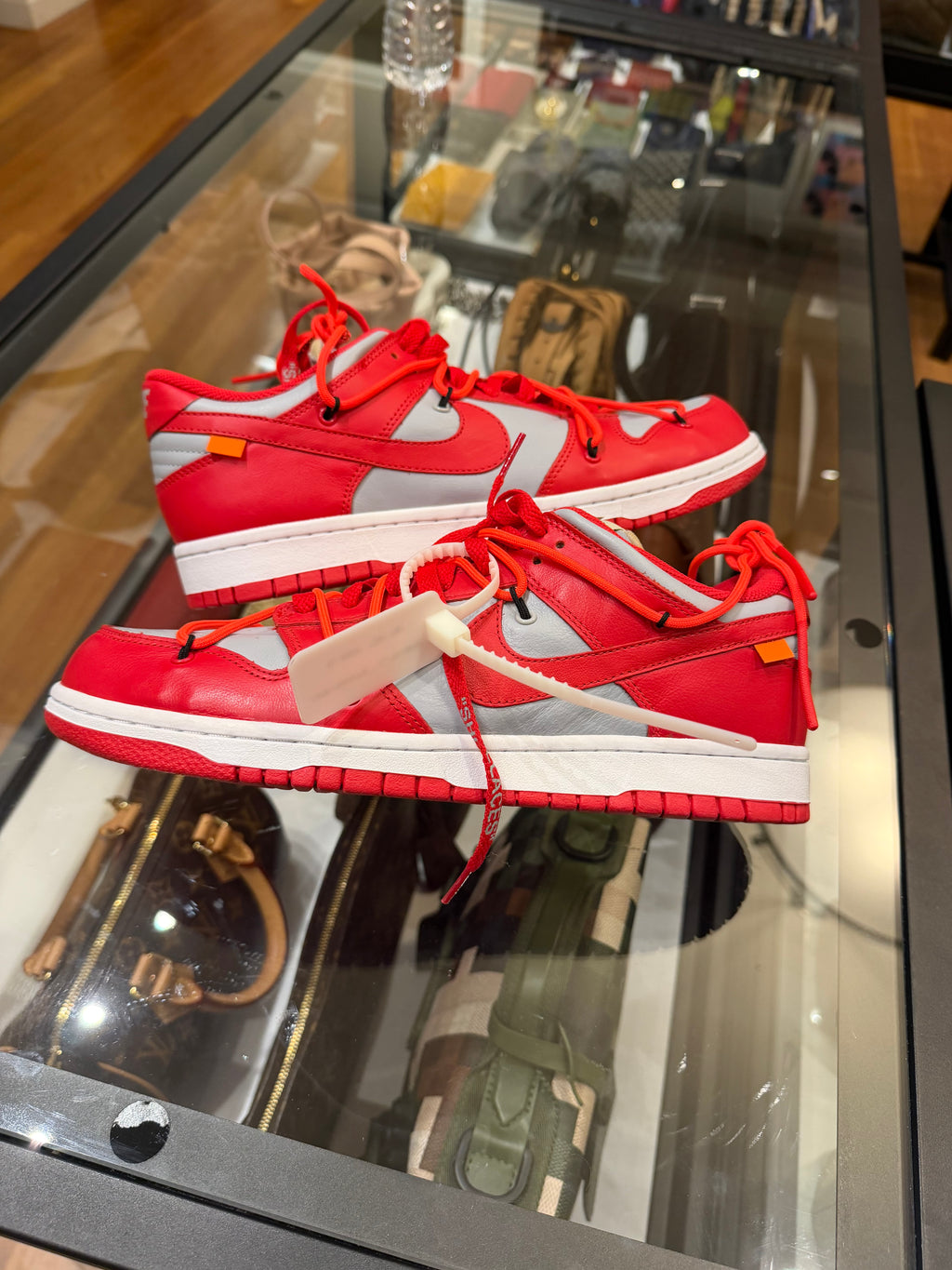 Nike Dunk Low 'Off-White
University Red'