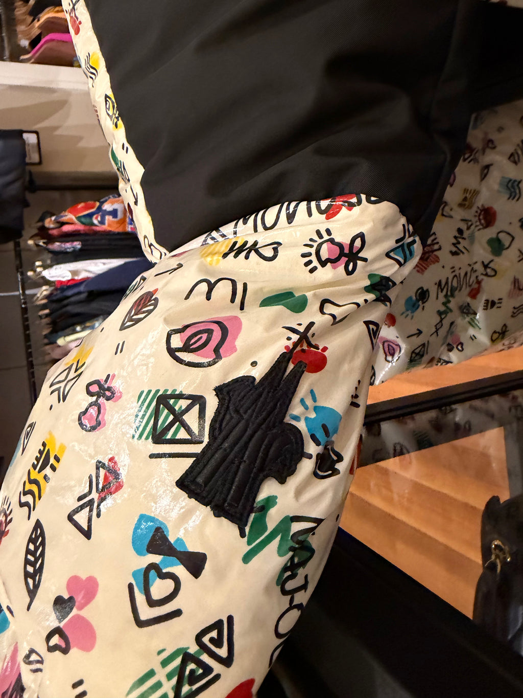 Moncler Genius 3 Grenoble
Mazod Graphic Down Puffer
Jacket