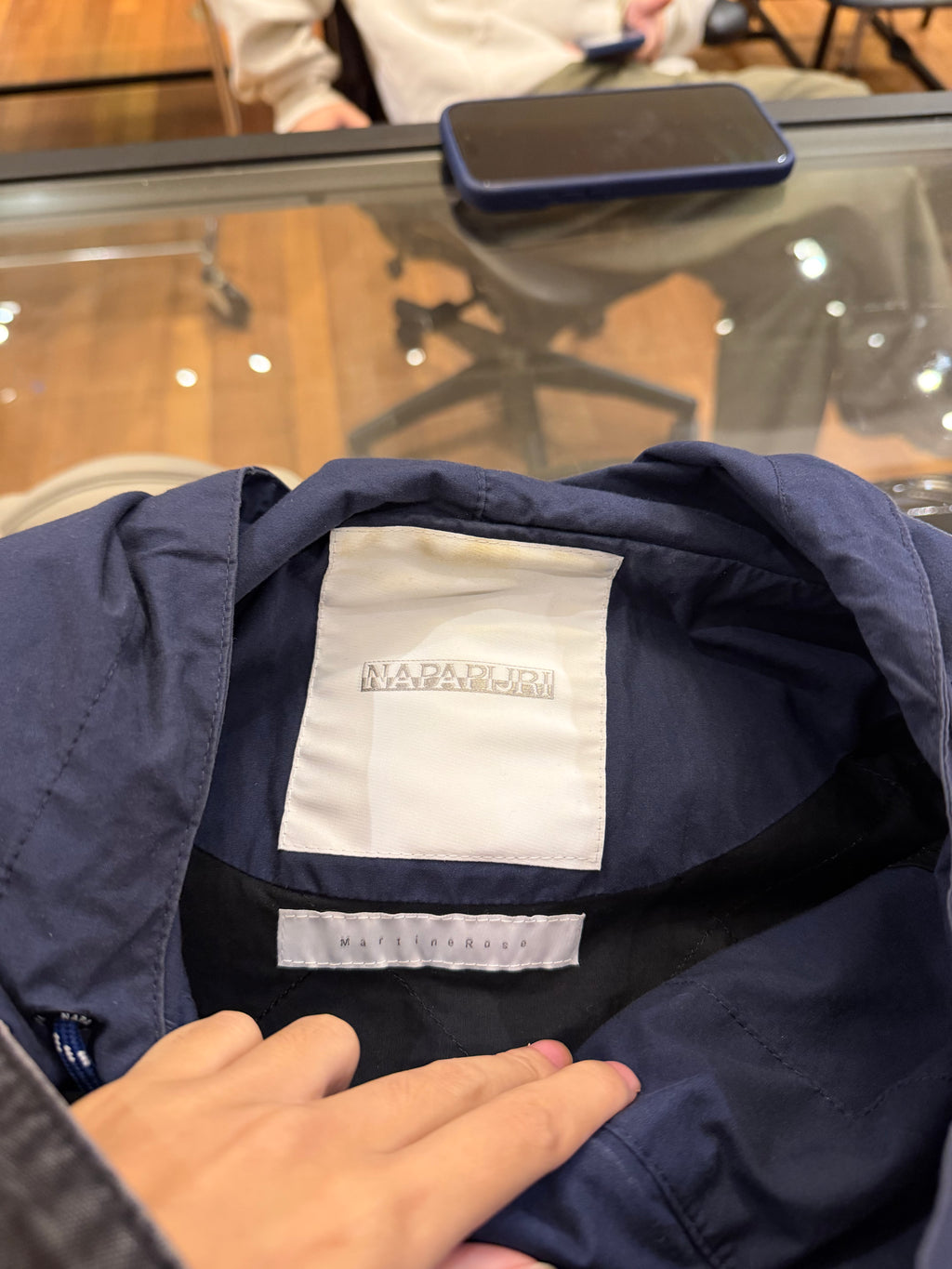 Napapiri x Martine Rose
Oversized A-Huez Anorak -
Navy/Orange