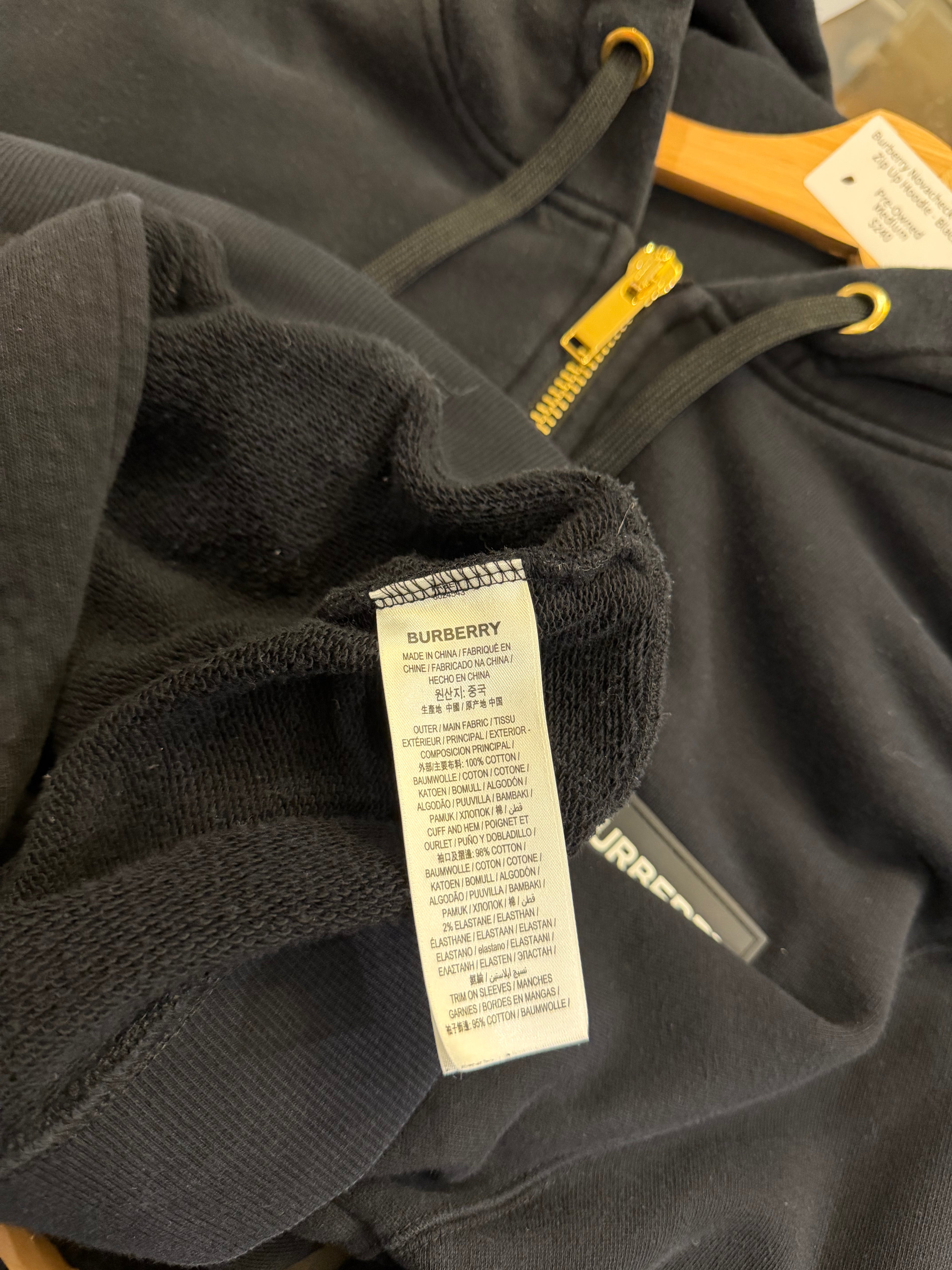 Burberry Novacheck Sleeve
Zip Up Hoodie