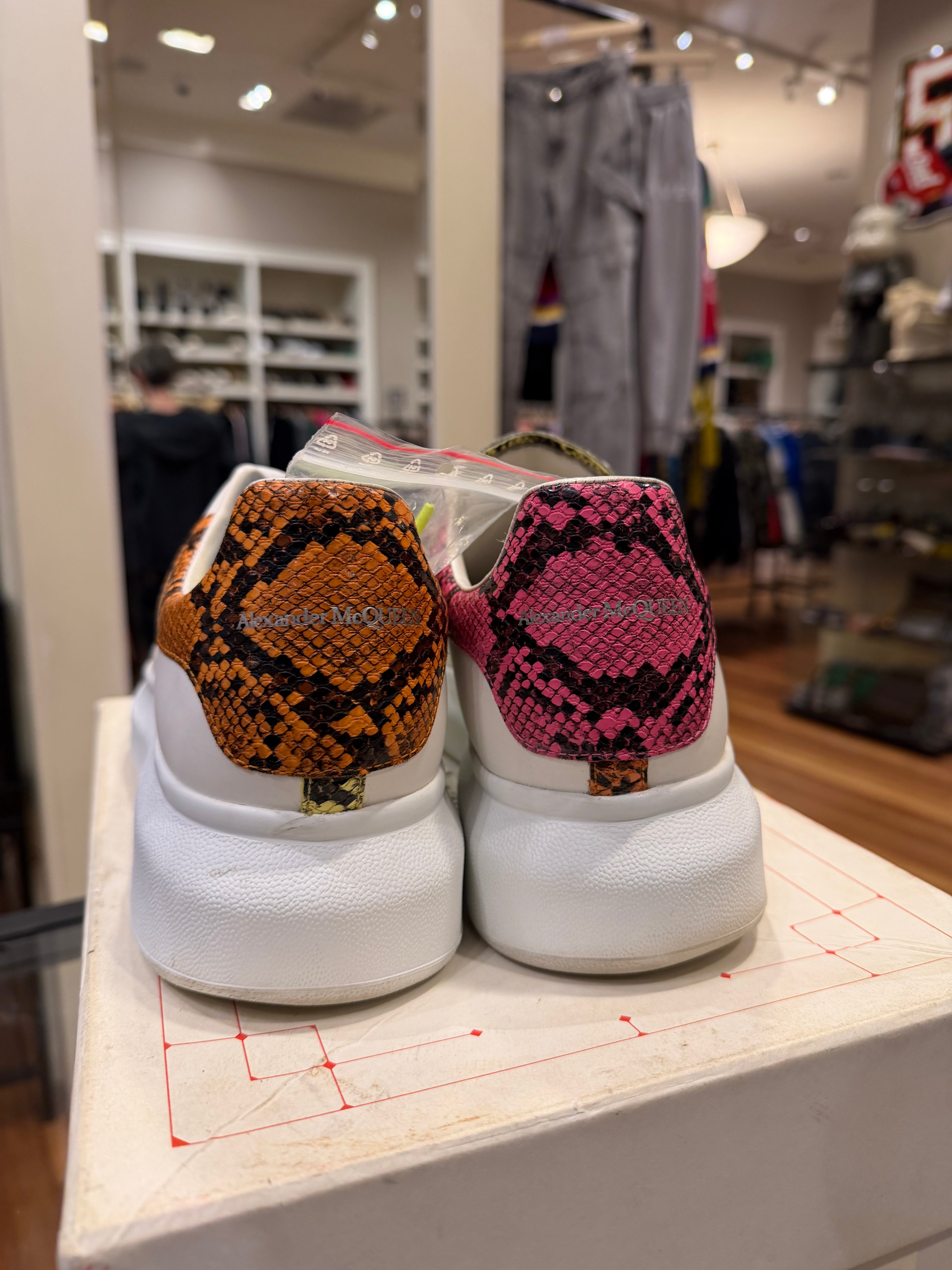Alexander McQueen Oversized Sneaker - White/Multi Python