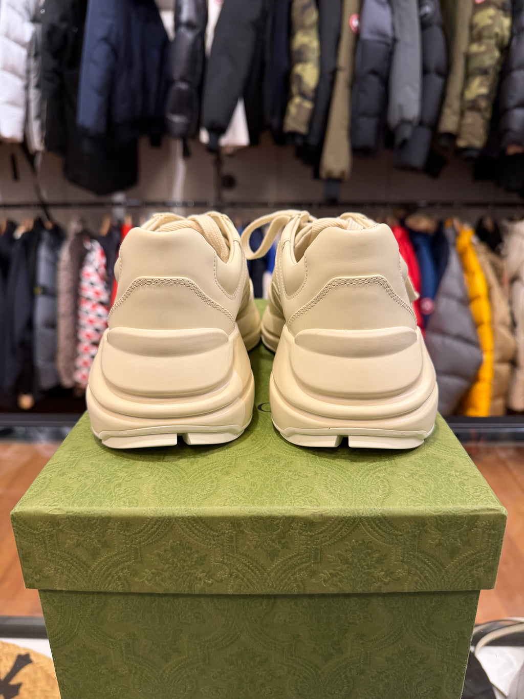 Gucci Rhyton Vintage Logo Leather Sneaker in ivory
