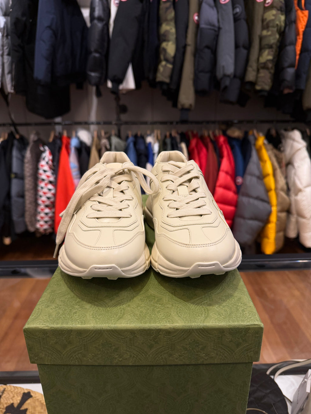 Gucci Rhyton Vintage Logo Leather Sneaker in ivory