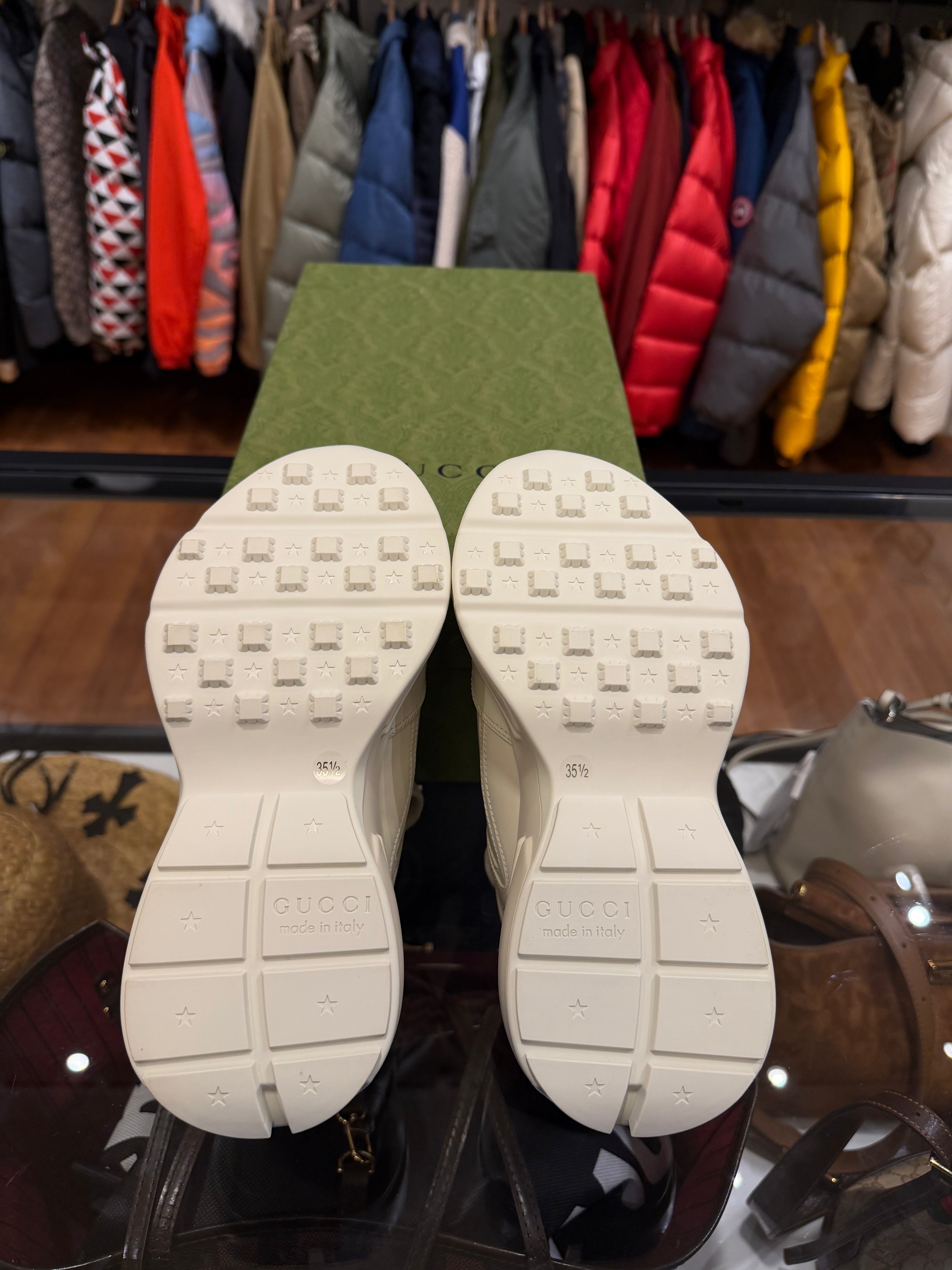 Gucci Rhyton Vintage Logo Leather Sneaker in ivory