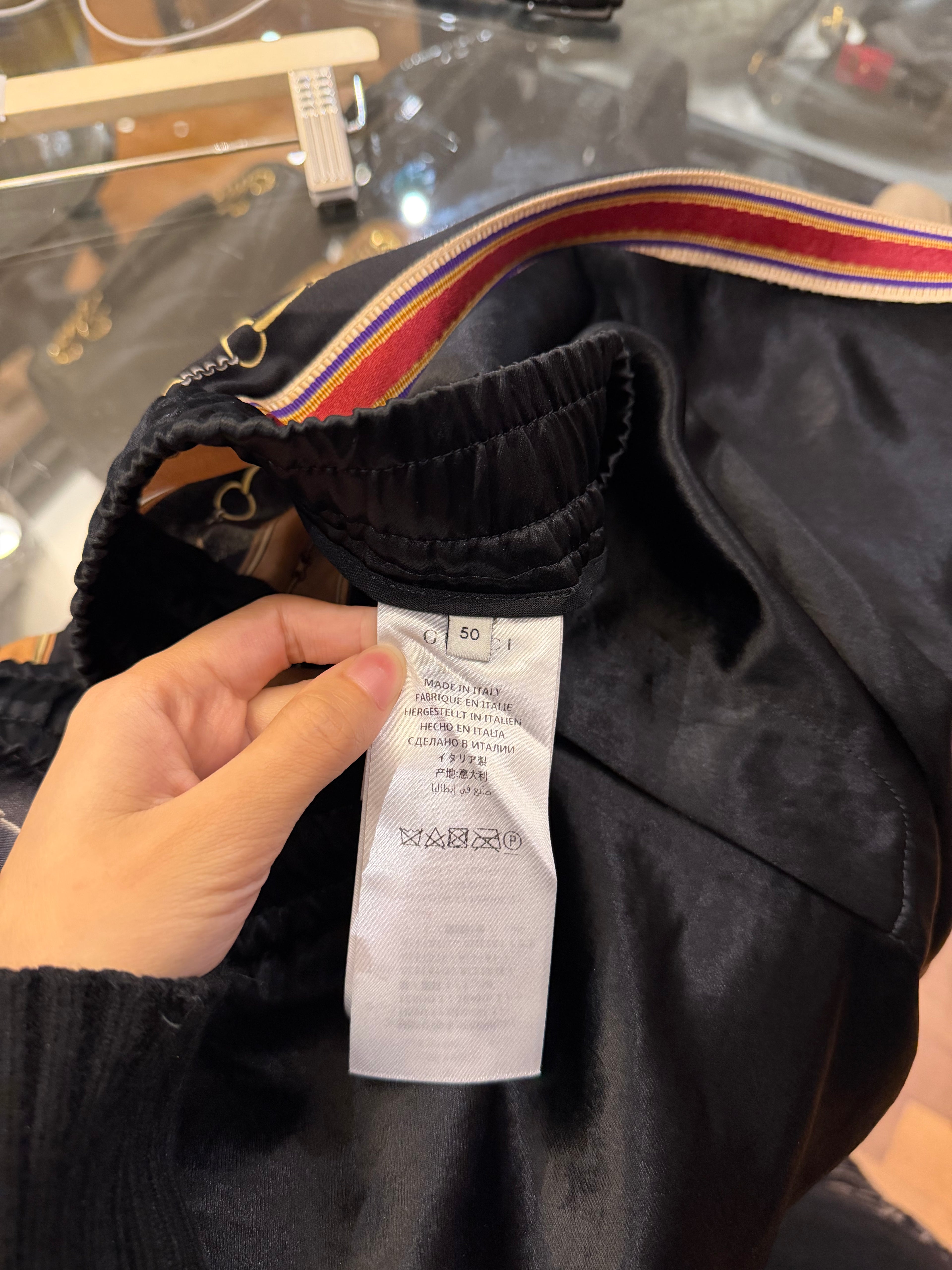 Gucci Silk Horsebit Print
Shorts