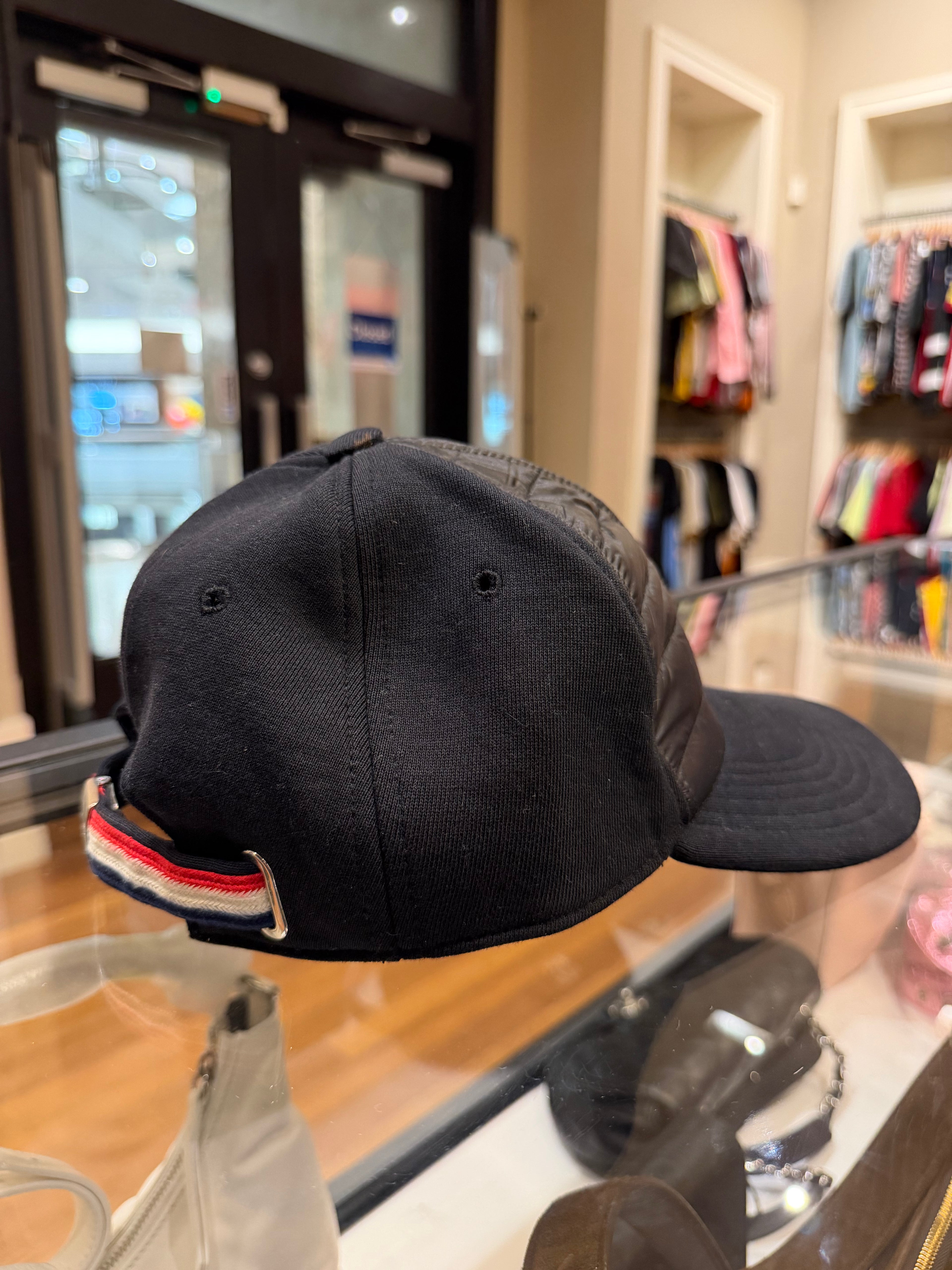 Moncler Puffer Berretto Baseball Cap - Black