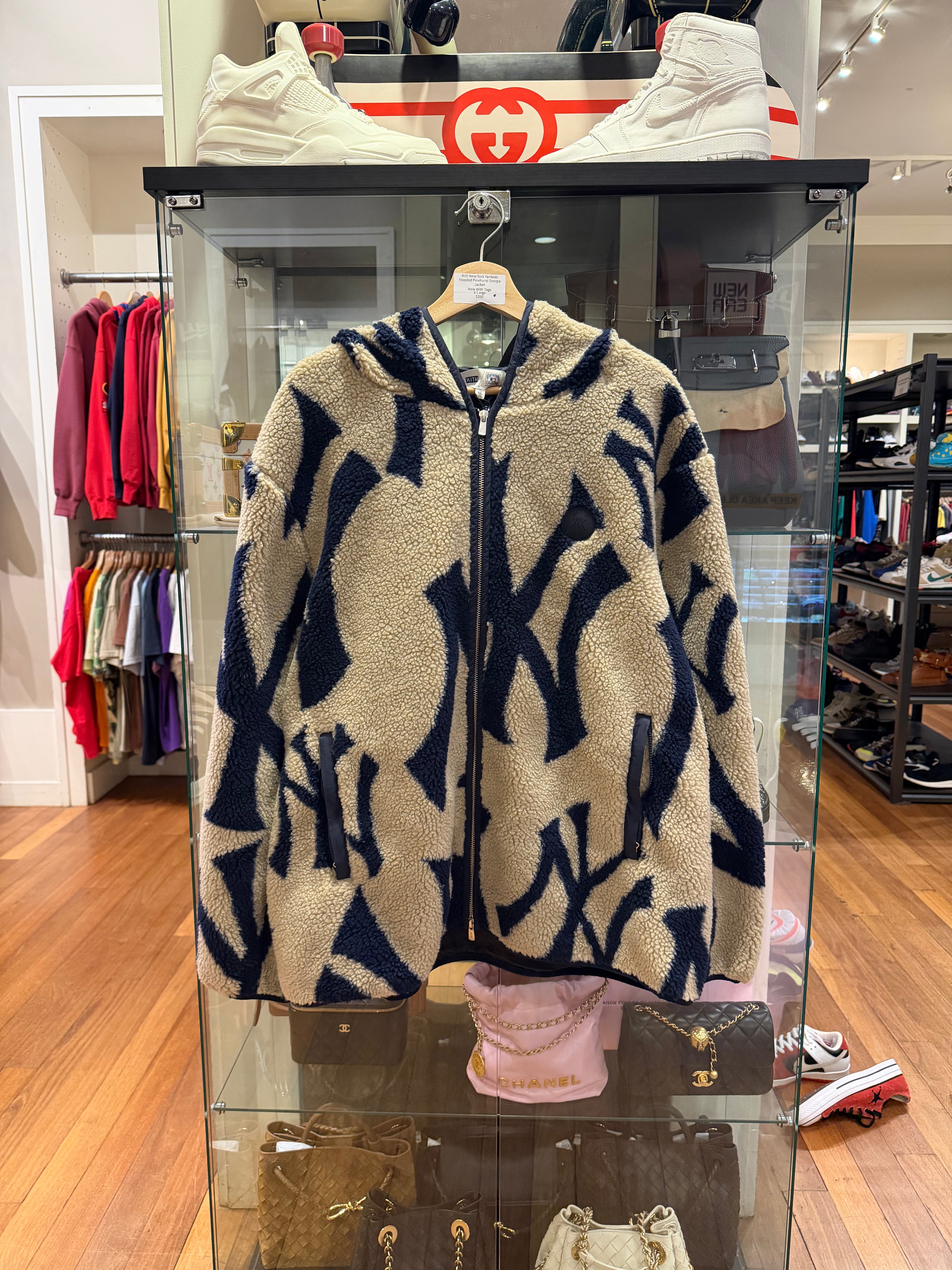 Kith New York Yankees
Hooded Pinehurst Sherpa
Jacket