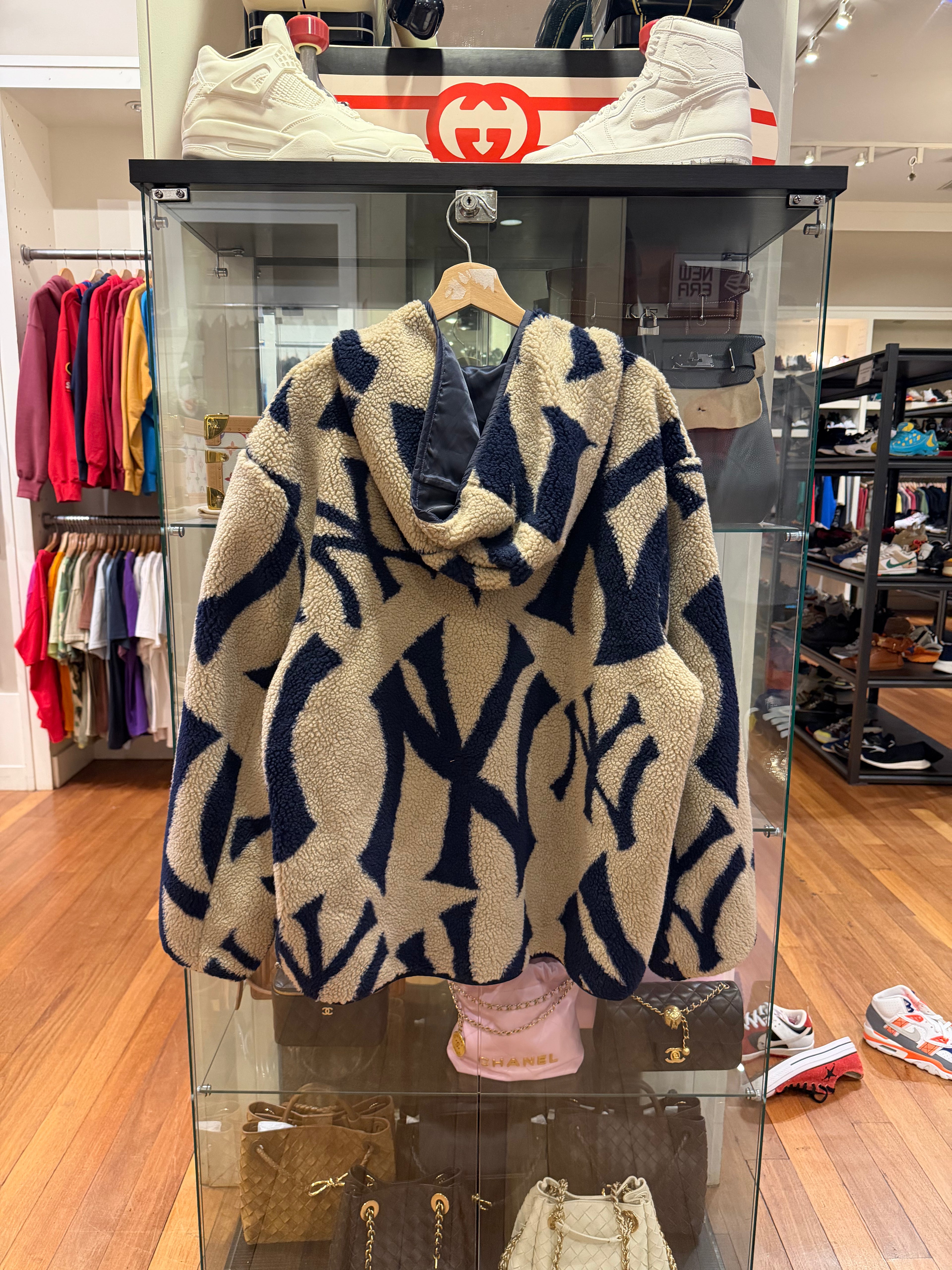 Kith New York Yankees
Hooded Pinehurst Sherpa
Jacket