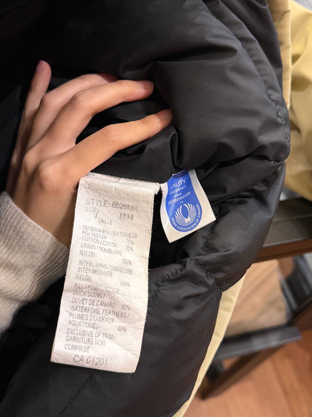 Canada Goose Quest Parka
Jacket - Beige