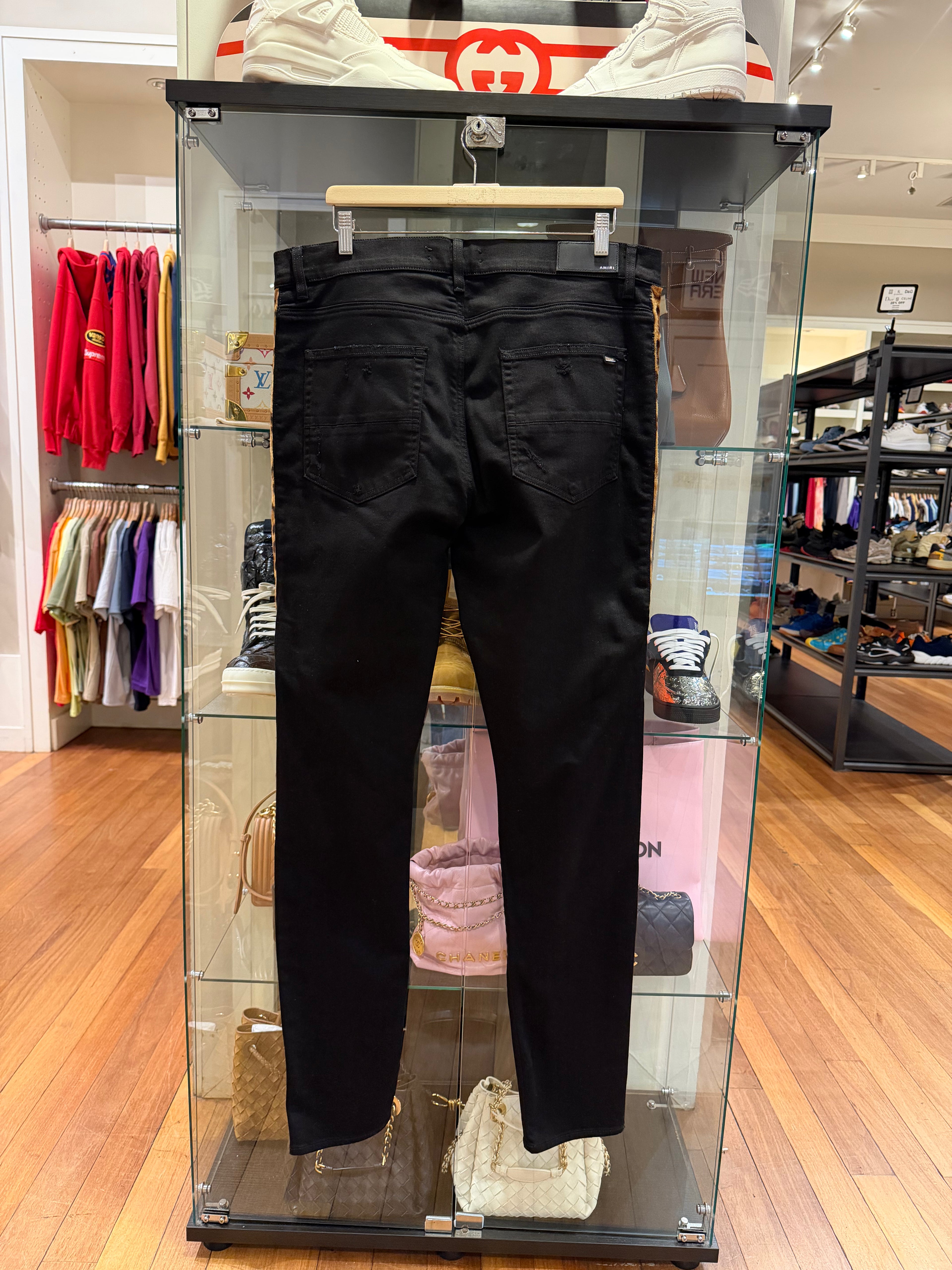 Amiri Leopard Half Track
Broken Skinny Jeans