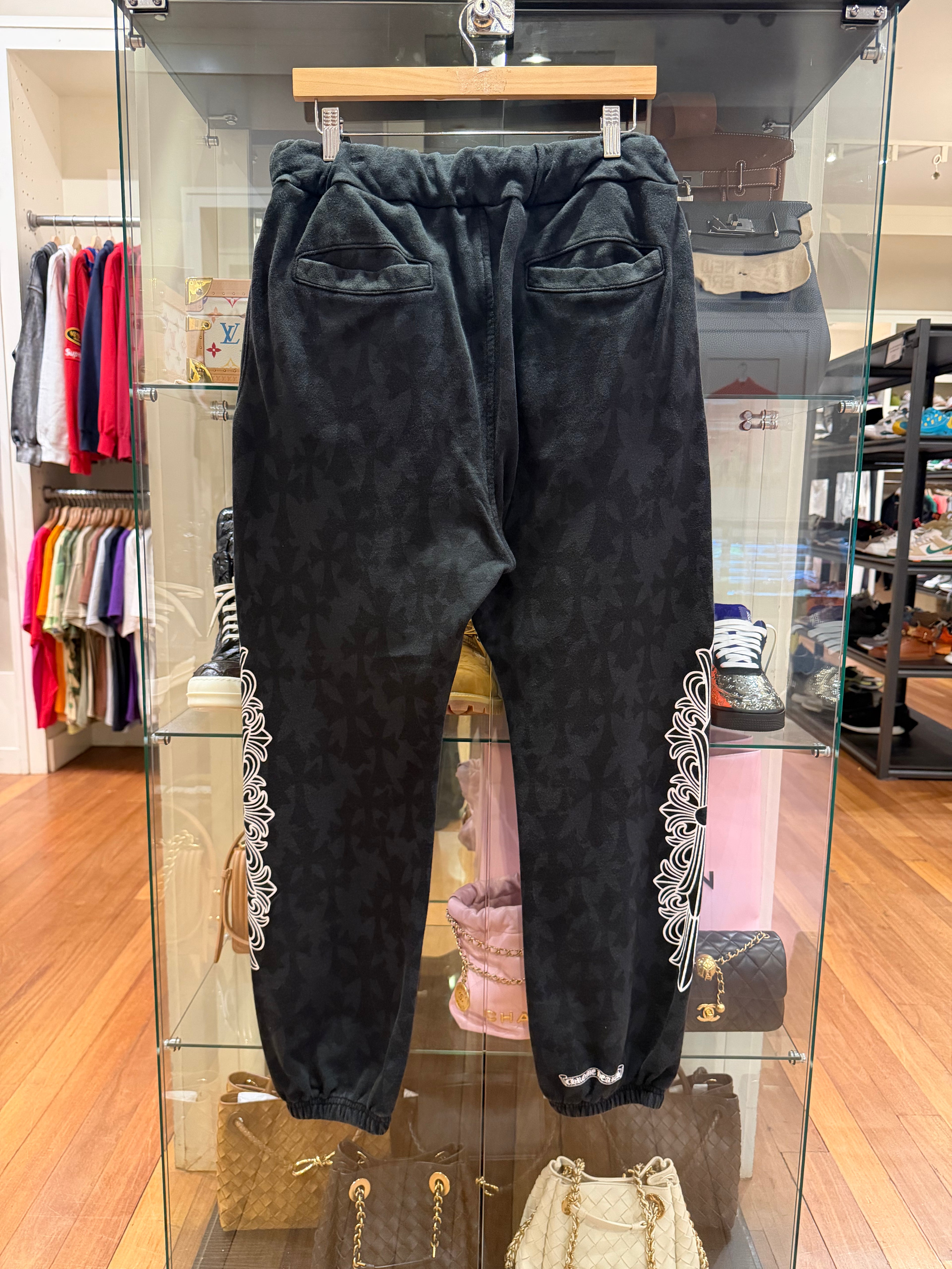 Chrome Hearts Cemetery
Cross Monogram Sweatpants