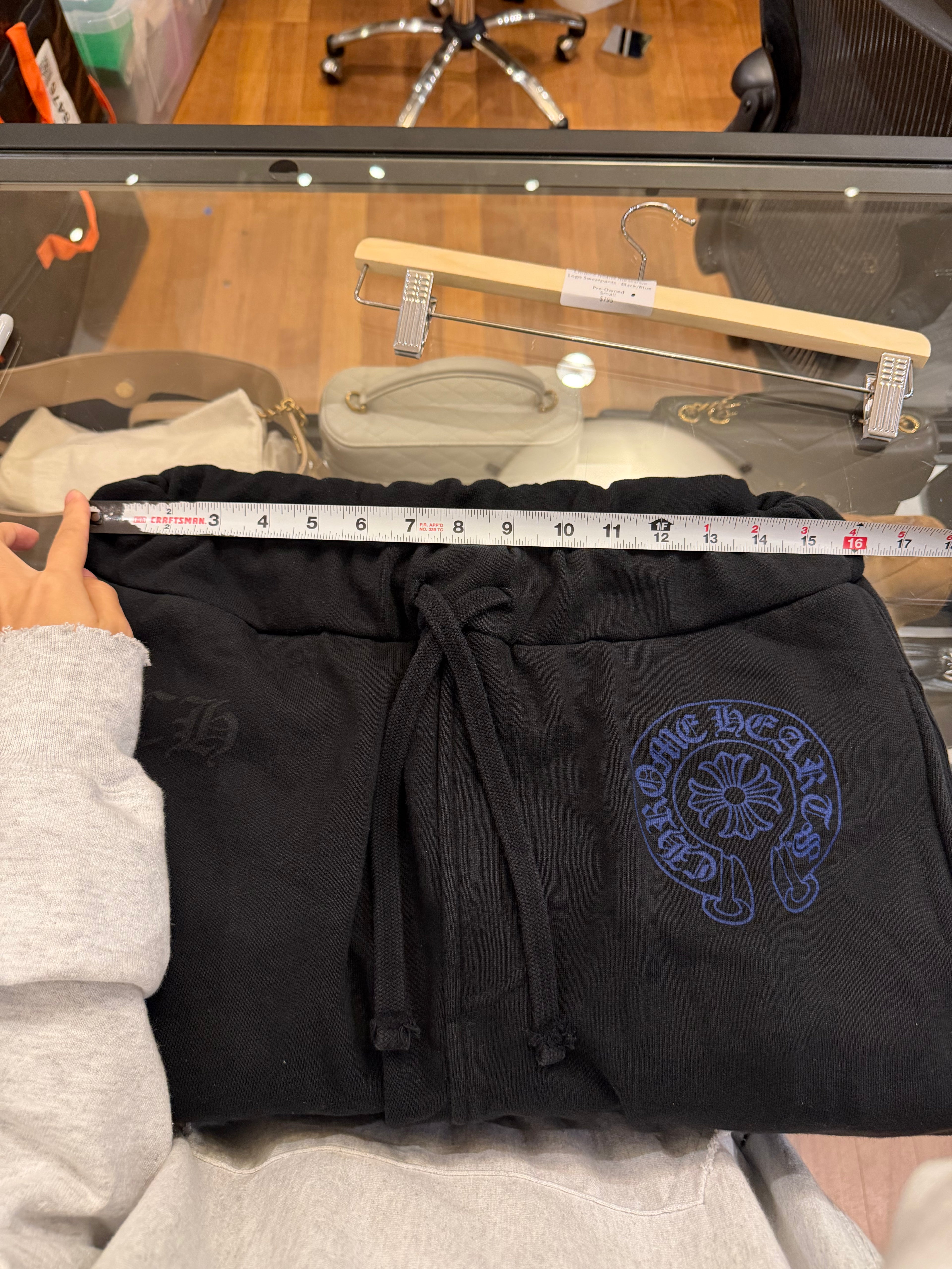 Chrome Hearts Horseshoe
Logo Sweatpants