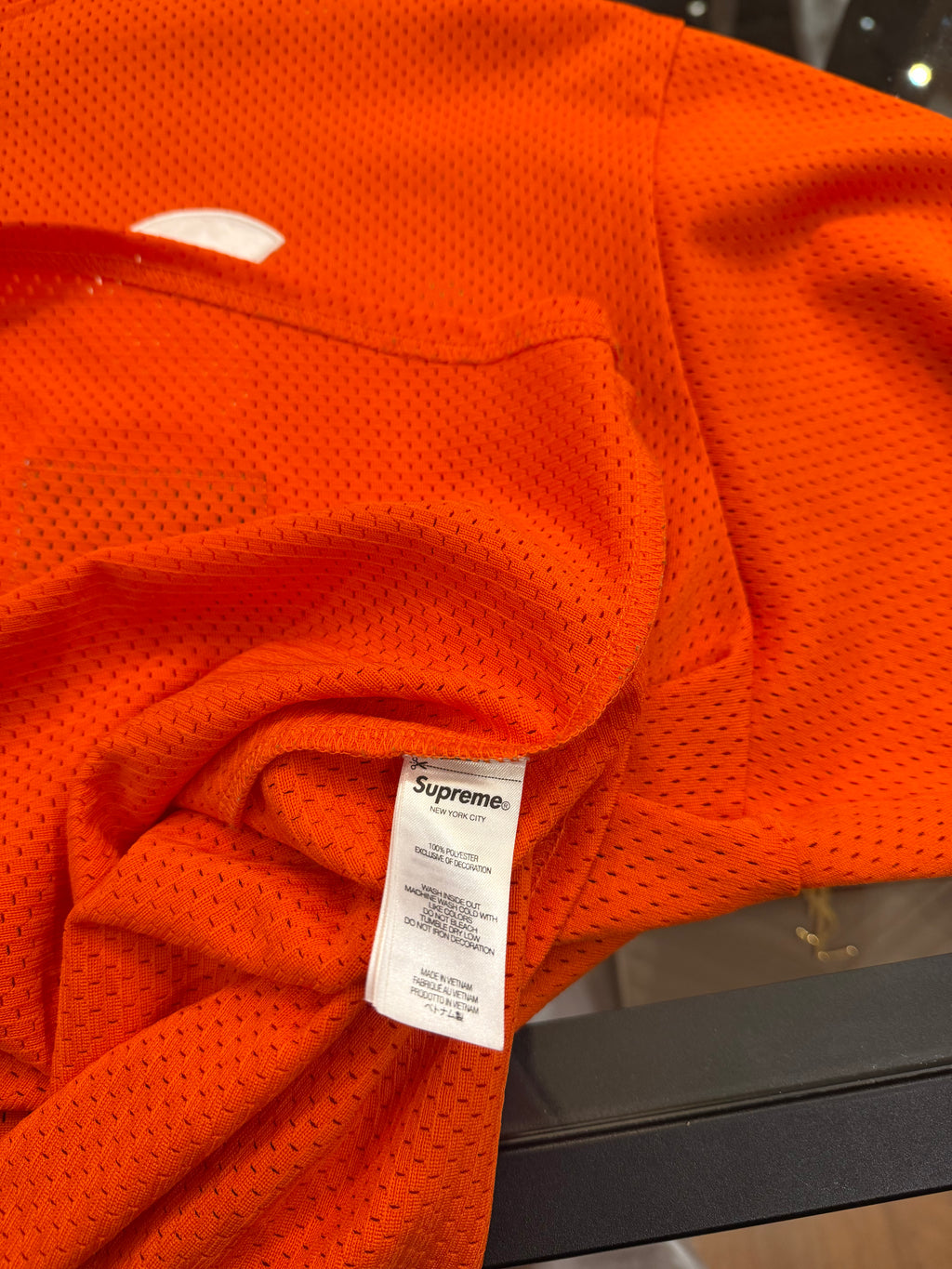 Supreme ShopS Logo Mesh
Henley