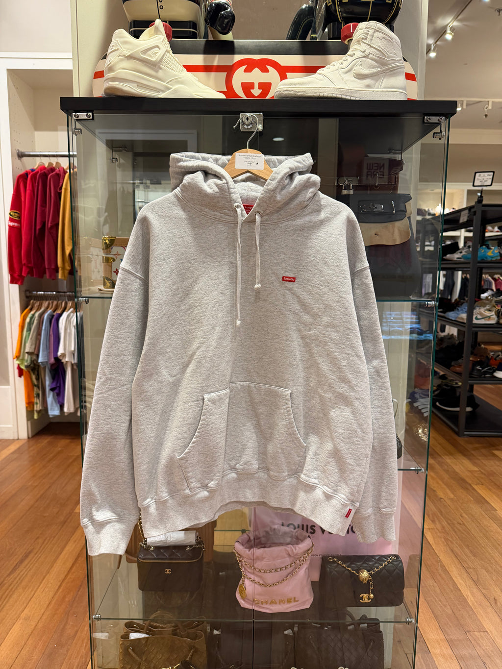 Supreme Small Box Logo
Hoodie