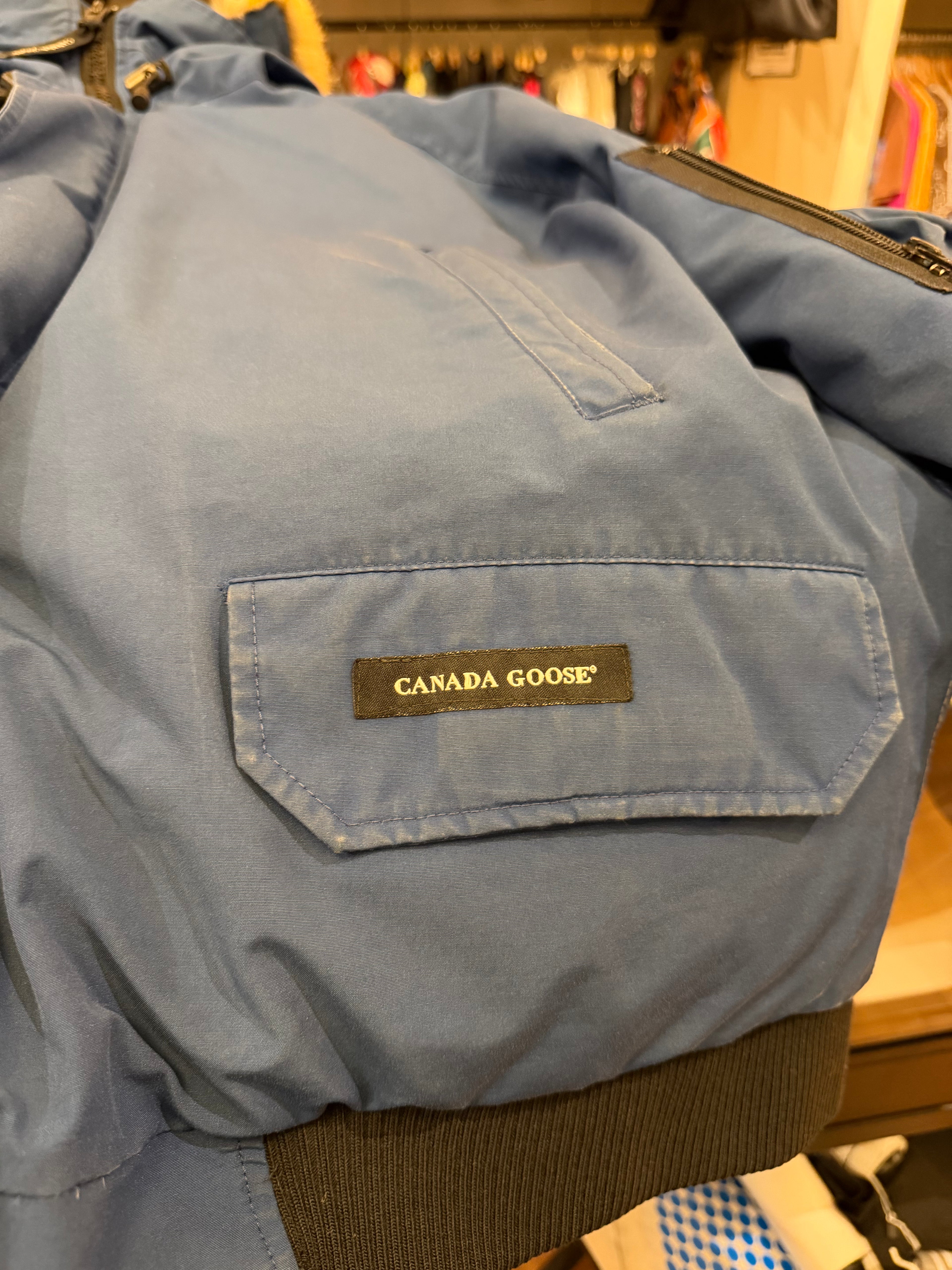 Canada Goose Chilliwack
Bomber Jacket - Navy