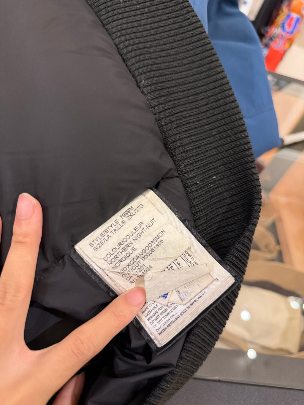 Canada Goose Chilliwack
Bomber Jacket - Navy