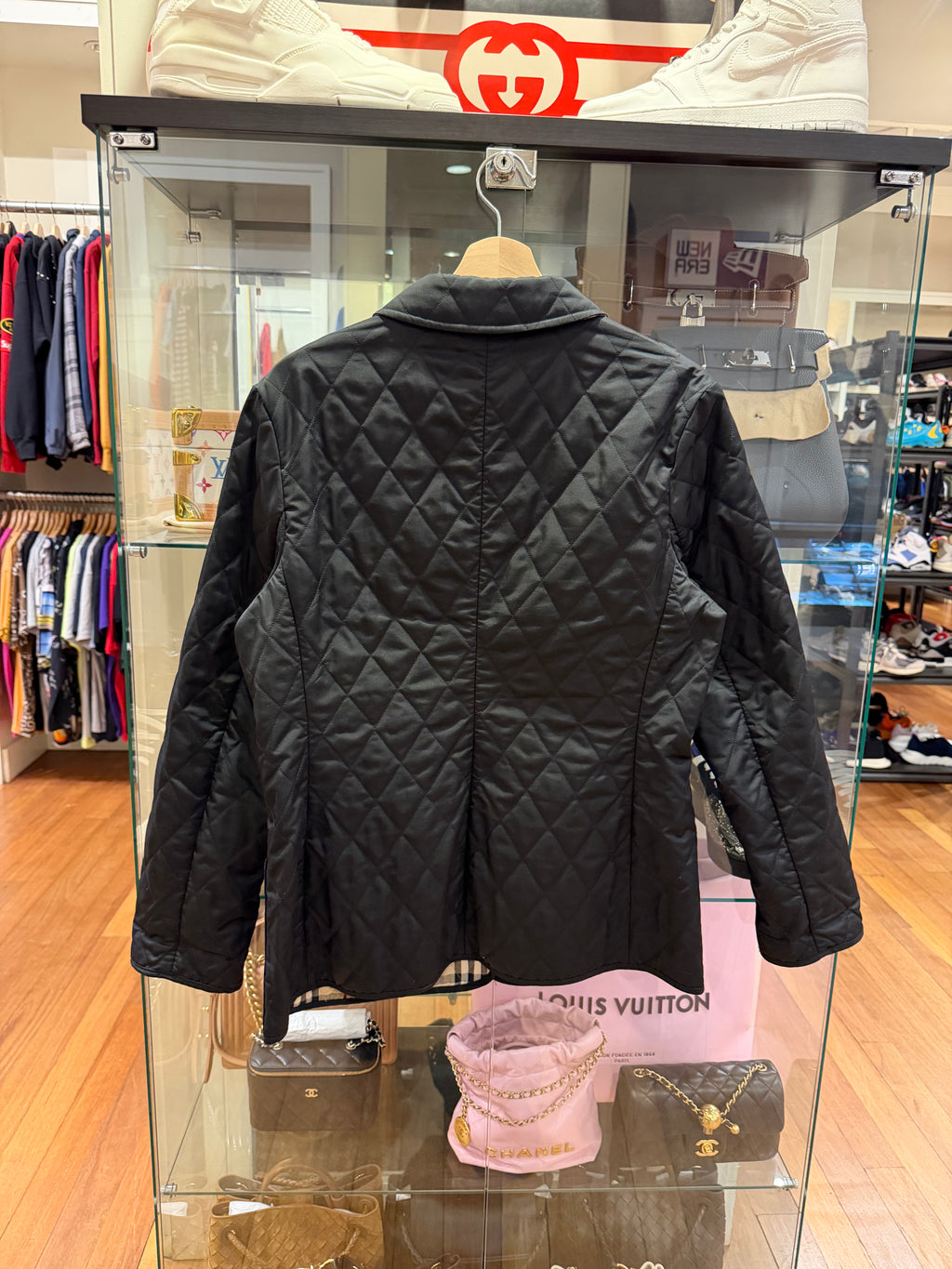 Burberry Lightweight Quilted
Jacket