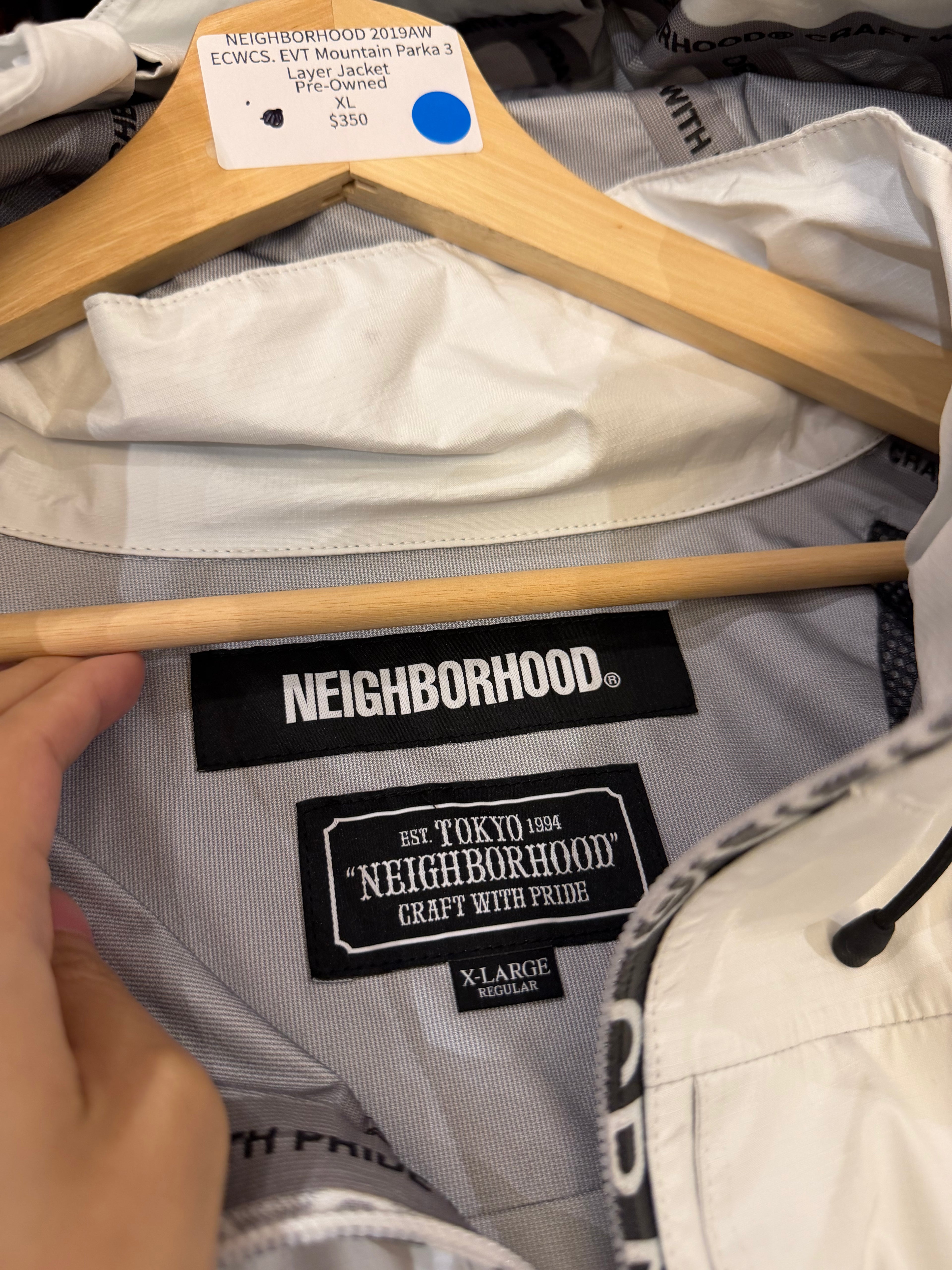 NEIGHBORHOOD 2019AW
ECWCS. EVT Mountain Parka 3
Layer Jacket