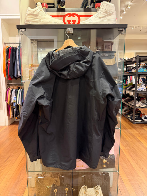 Arc'teryx Alpha SV Shell
Jacket