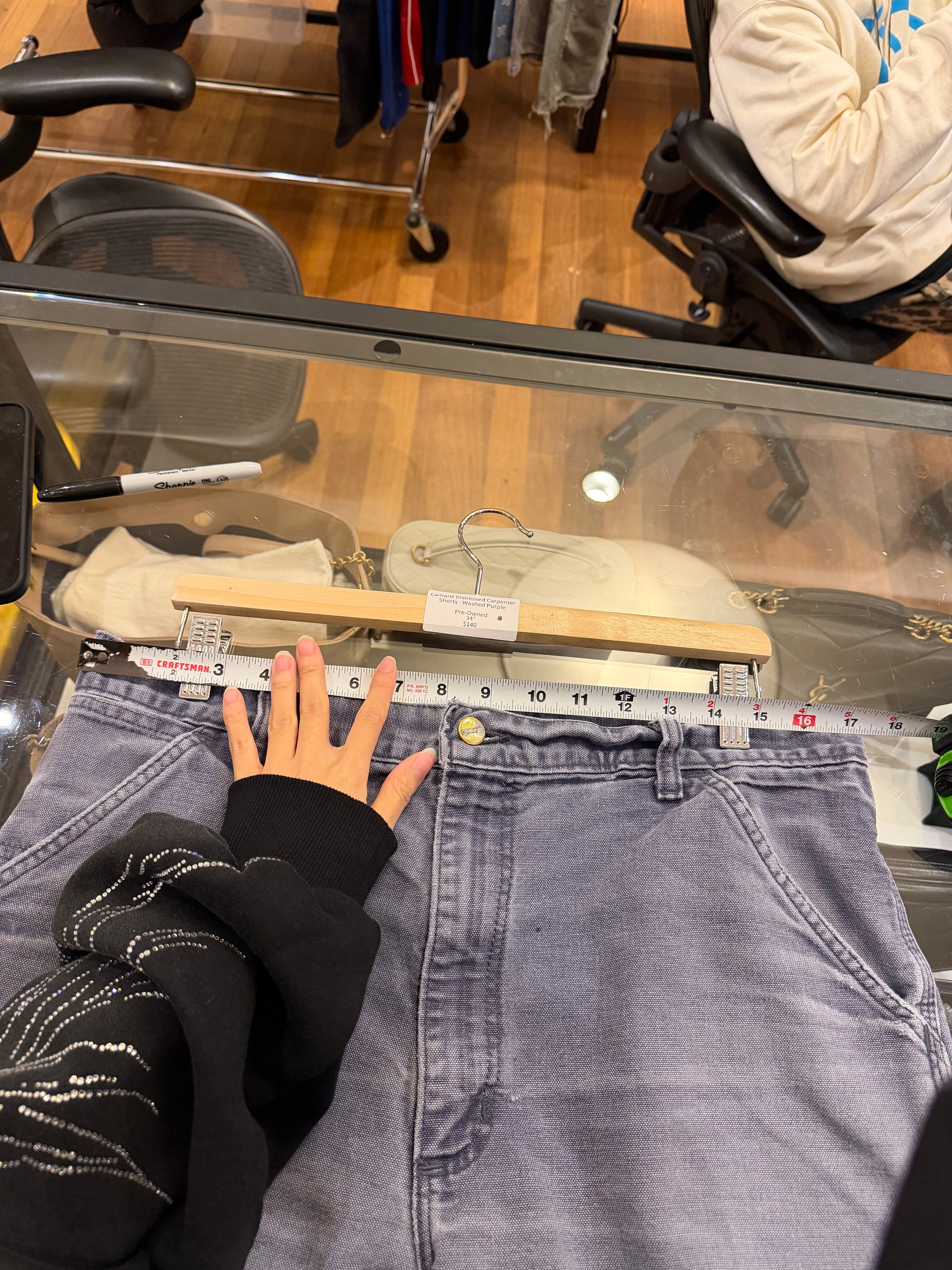 Carhartt Distressed Carpenter
Shorts